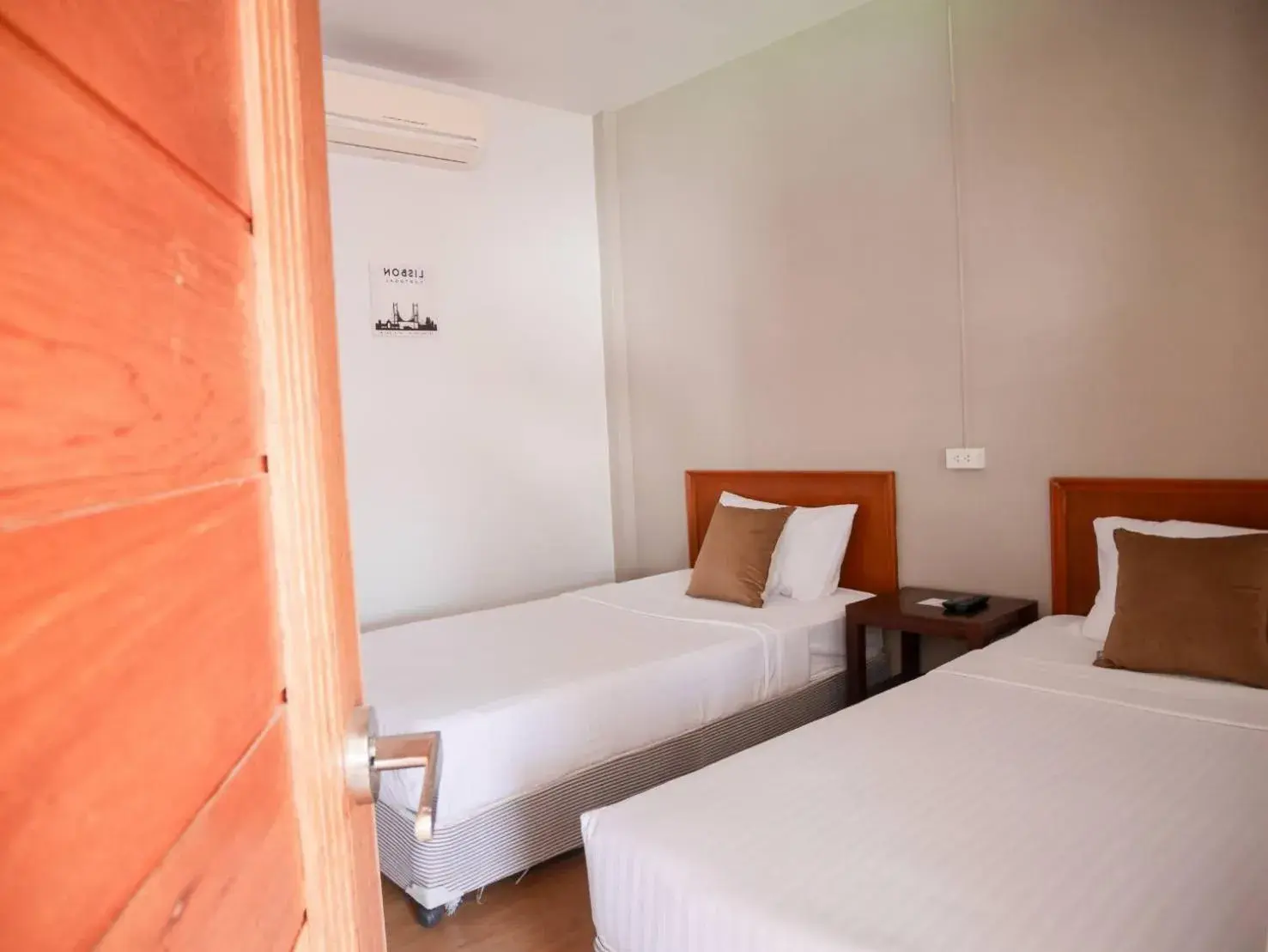 Standard Twin Room in Orchid House Standard Twin Room in Orchid House