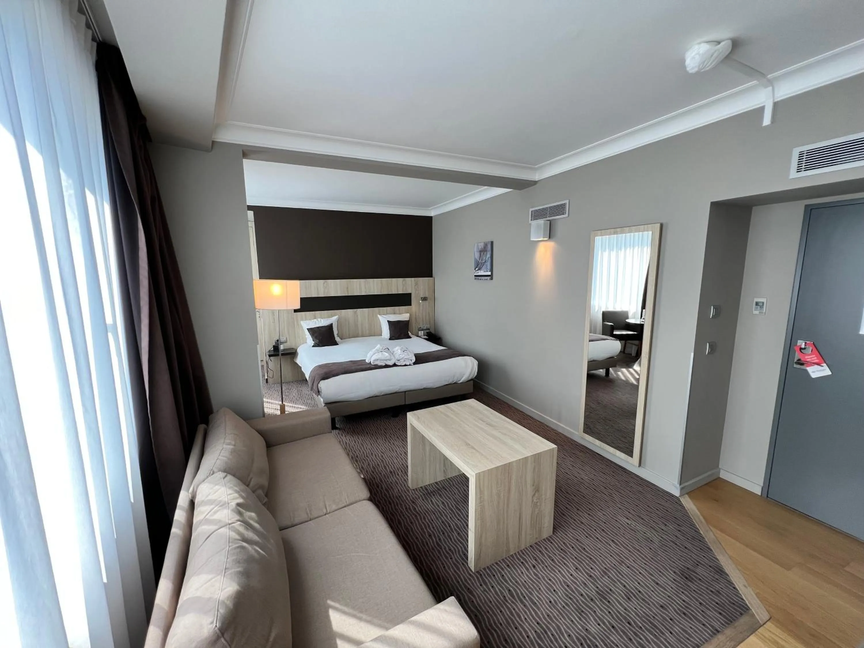 Photo of the whole room, Bed in Best Western Hotel Royal Centre