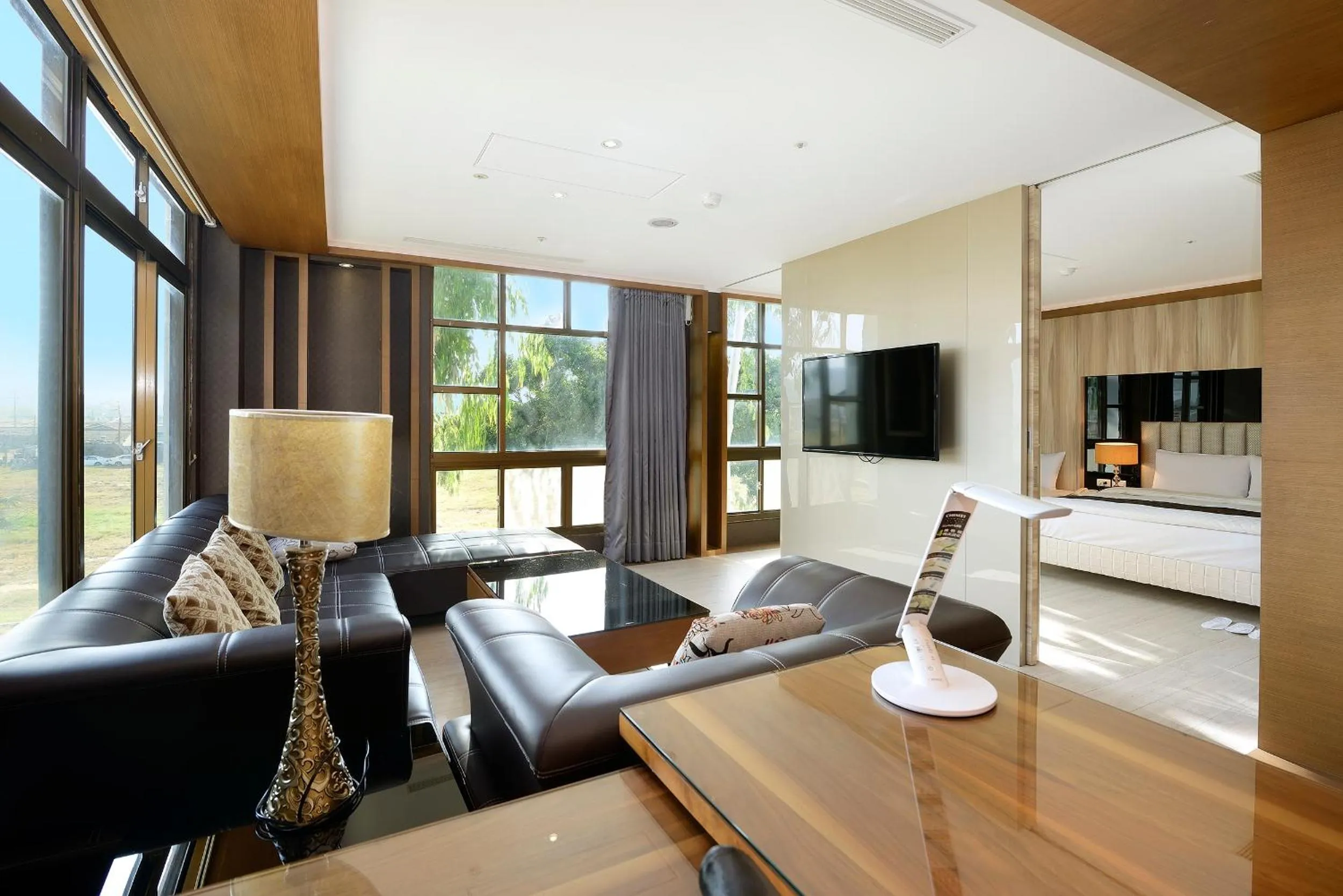 TV and multimedia in Jinsa Lakeside View Resort