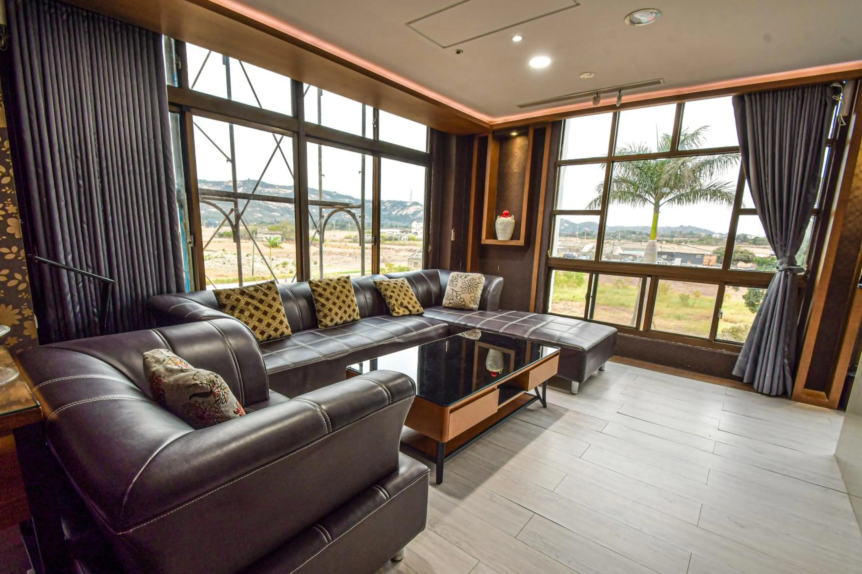 Living room in Jinsa Lakeside View Resort