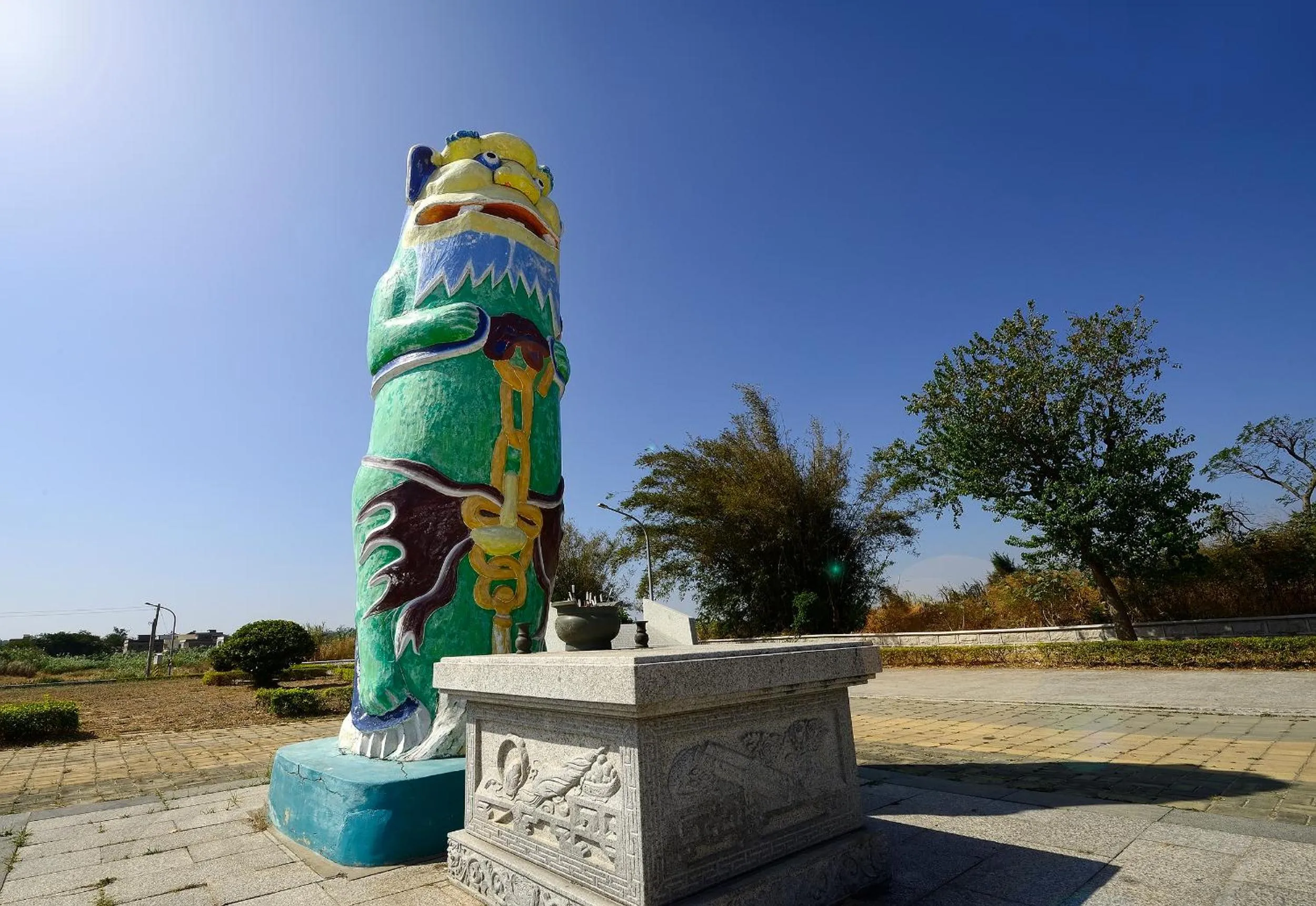 Nearby landmark in Jinsa Lakeside View Resort