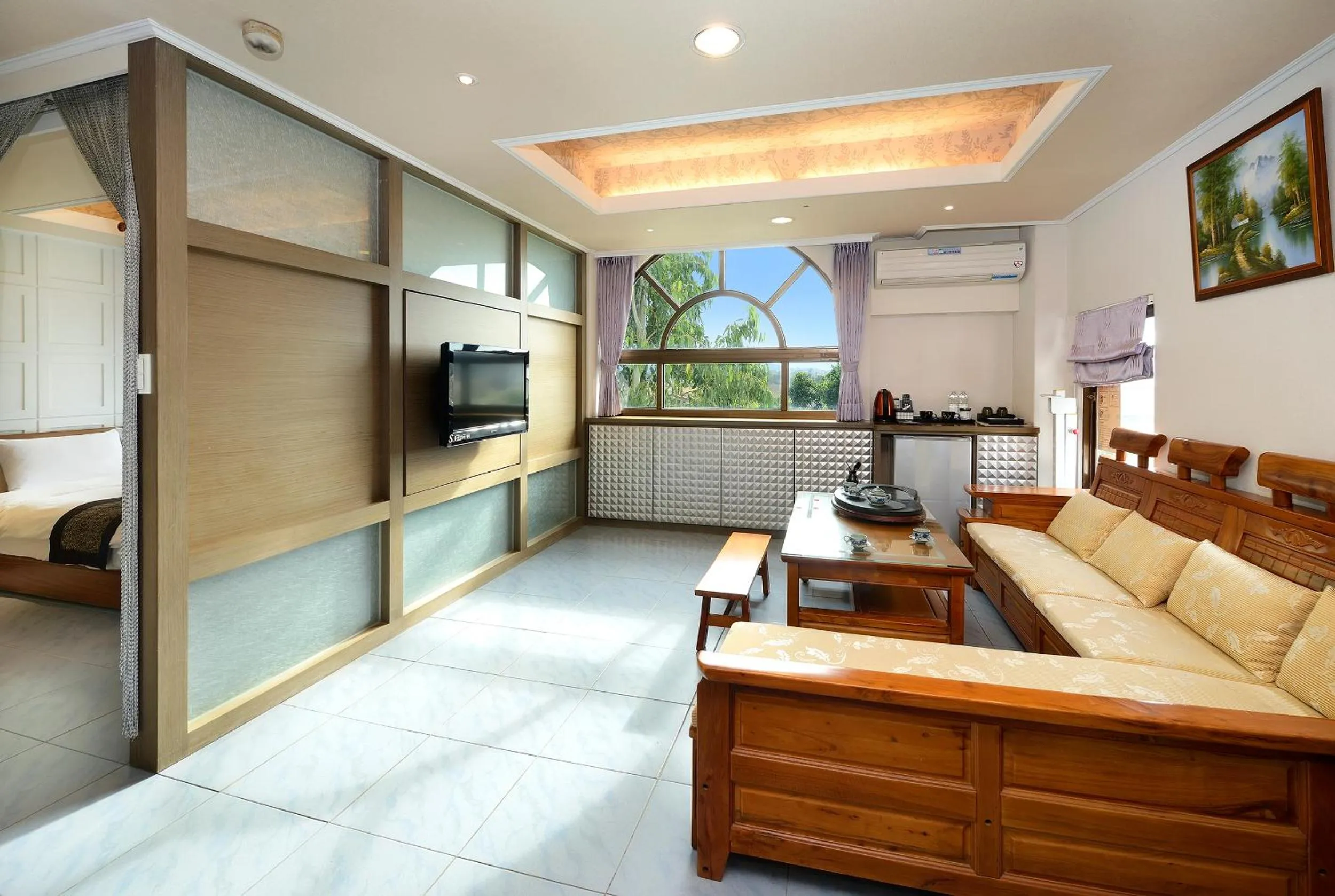 Living room in Jinsa Lakeside View Resort