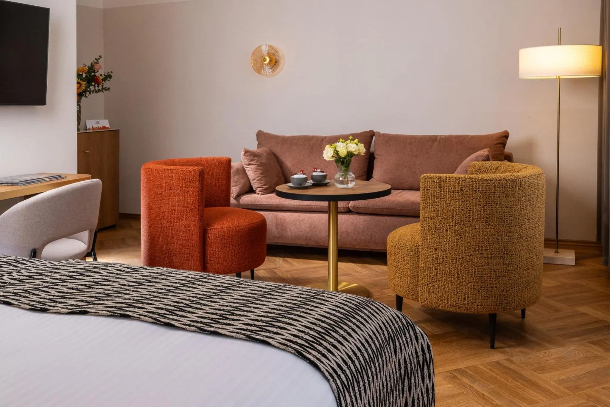 Living room, Bed in Hotel Palladian