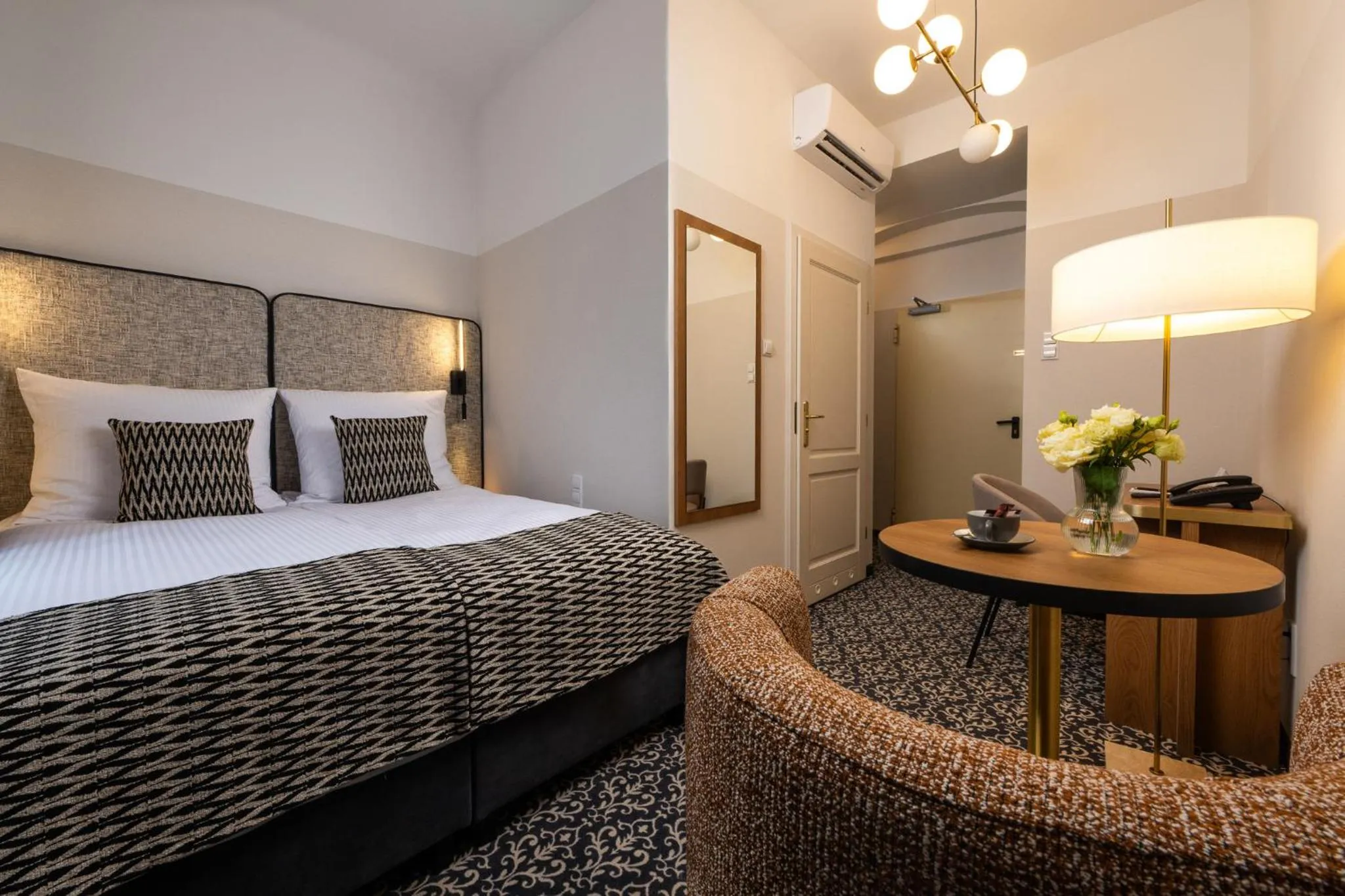 Bed in Hotel Palladian