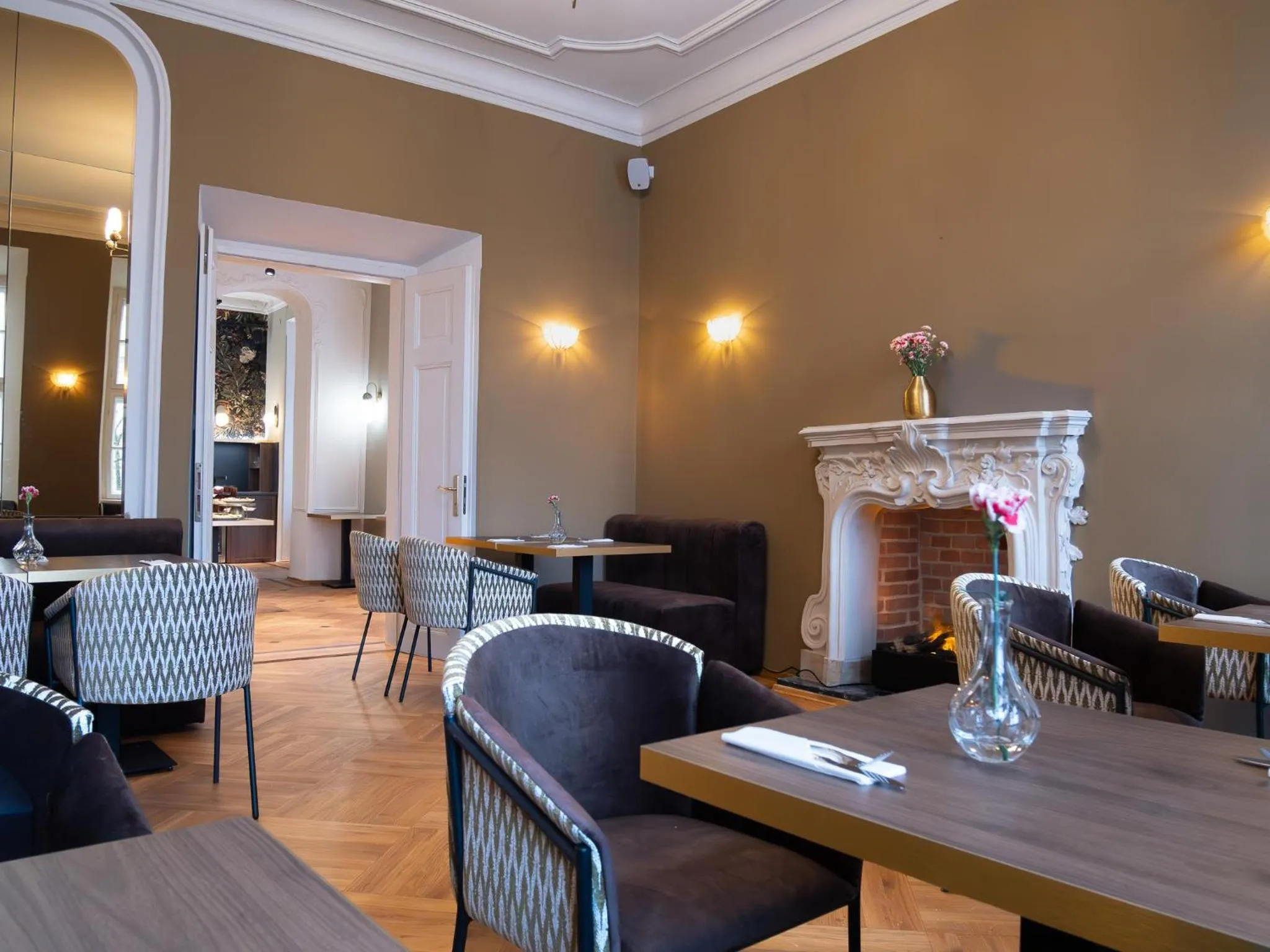 Restaurant/places to eat in Hotel Palladian