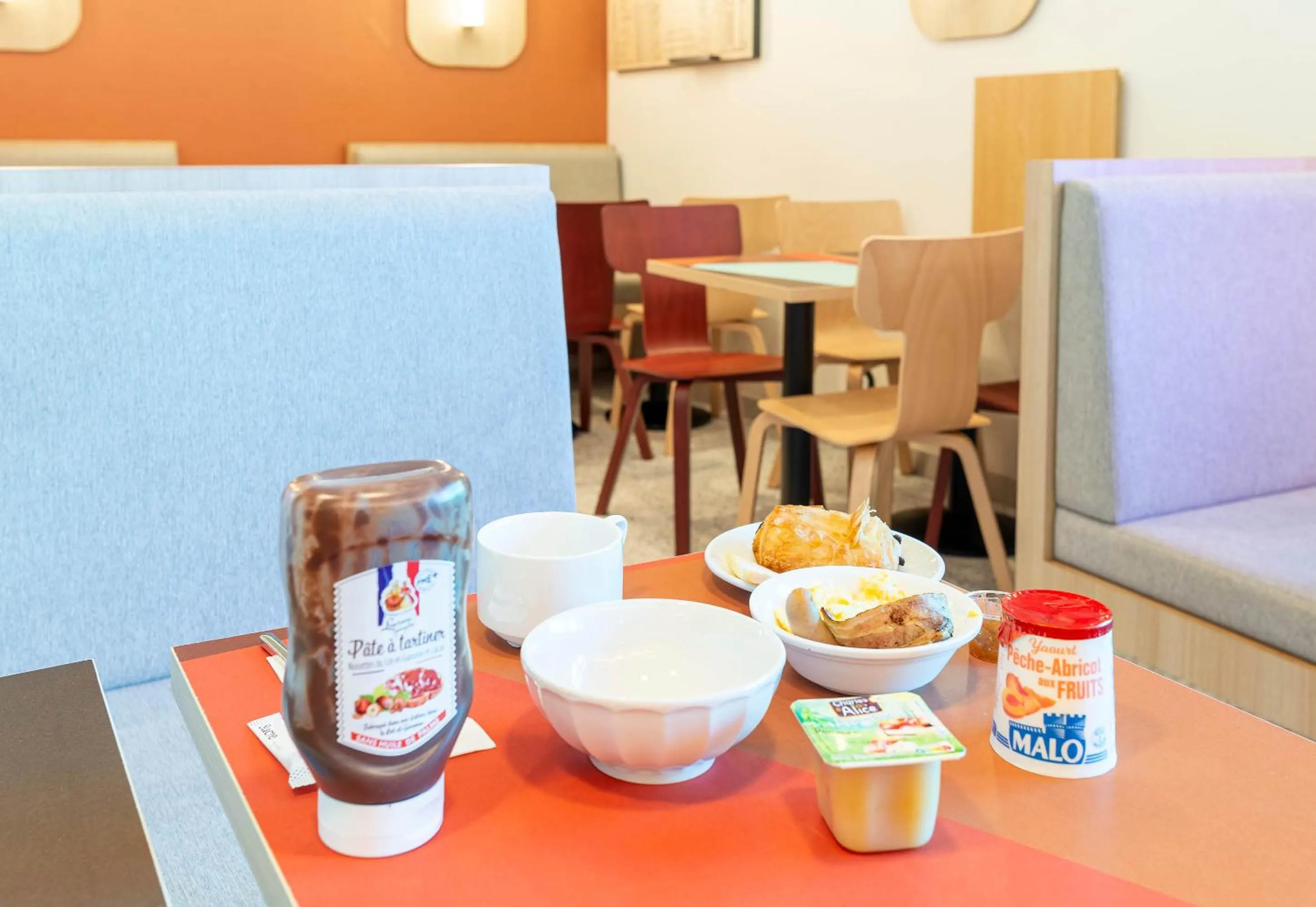 Breakfast in B&B HOTEL Nantes Centre