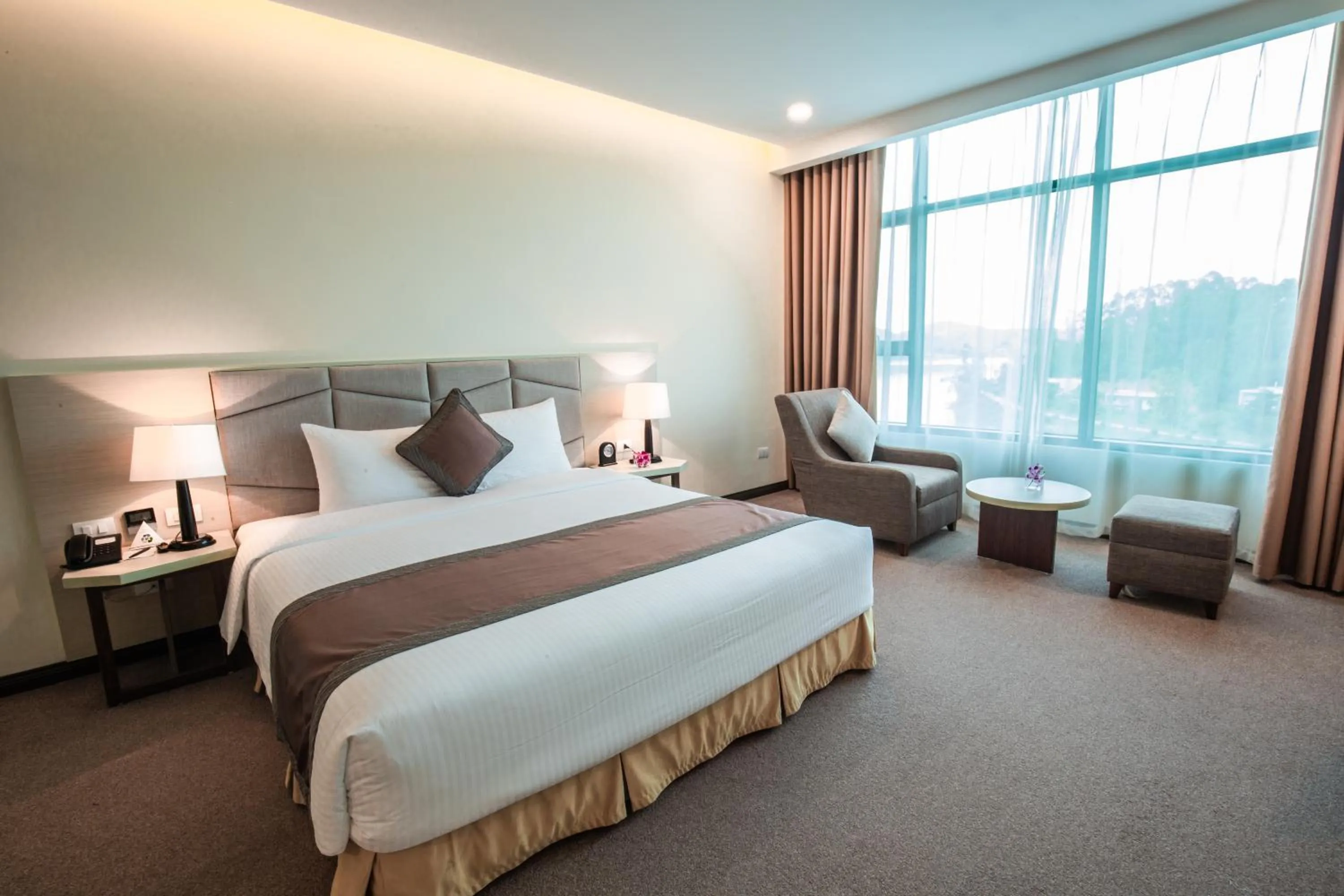 Bed in Muong Thanh Luxury Dien Lam