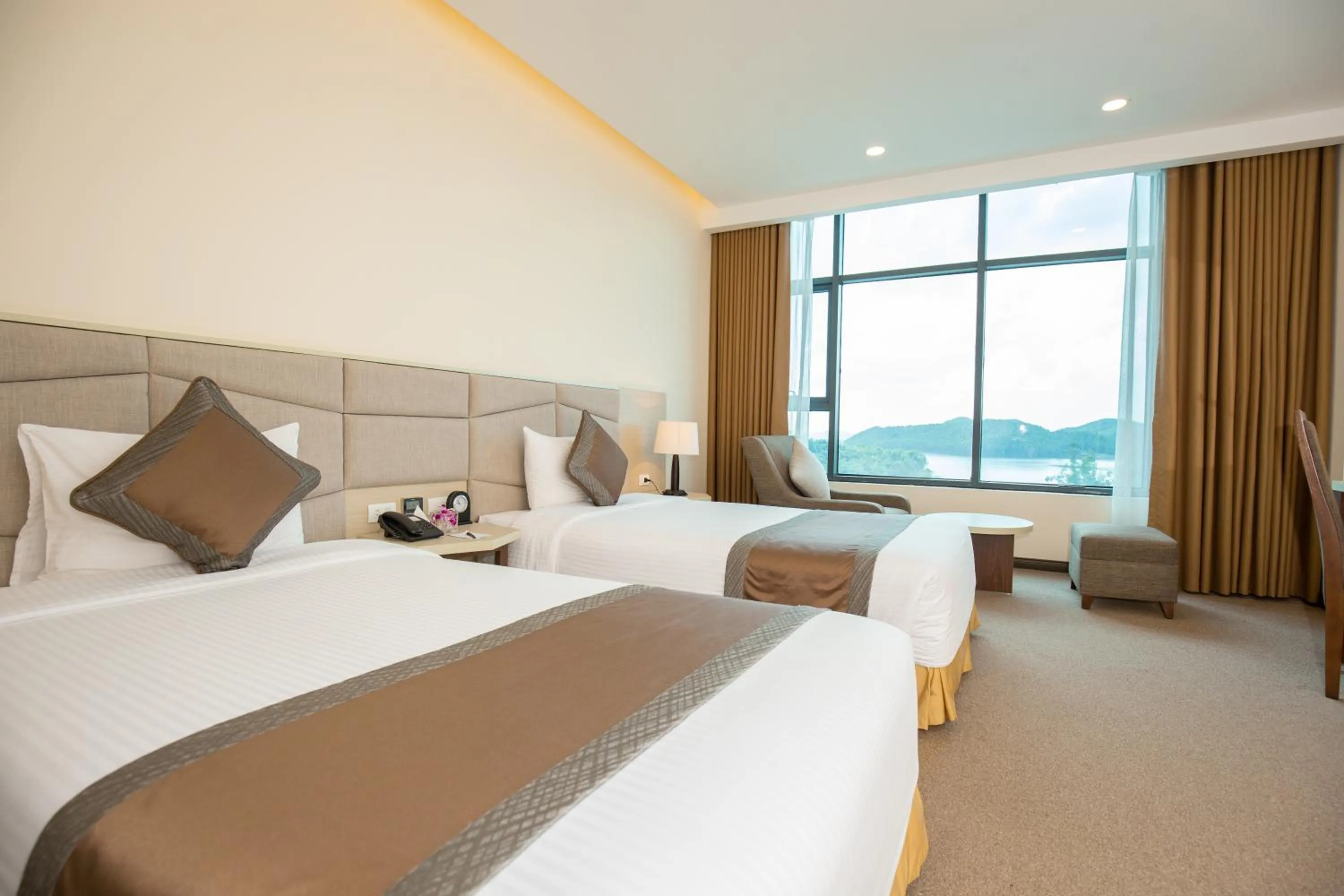 Bed in Muong Thanh Luxury Dien Lam