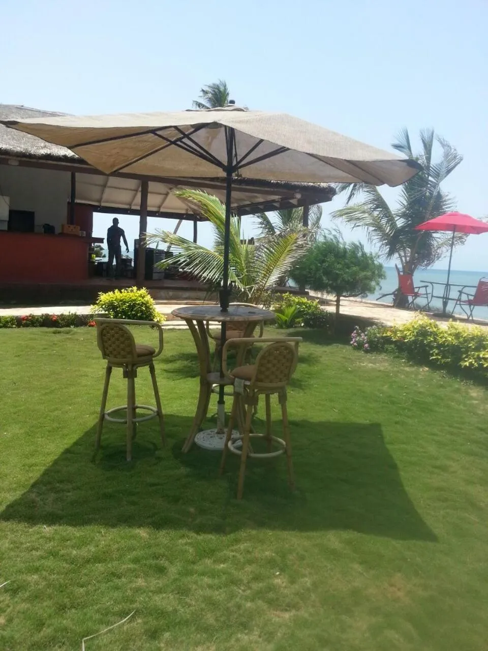 Coconut Pointe Villa & Beach Resort