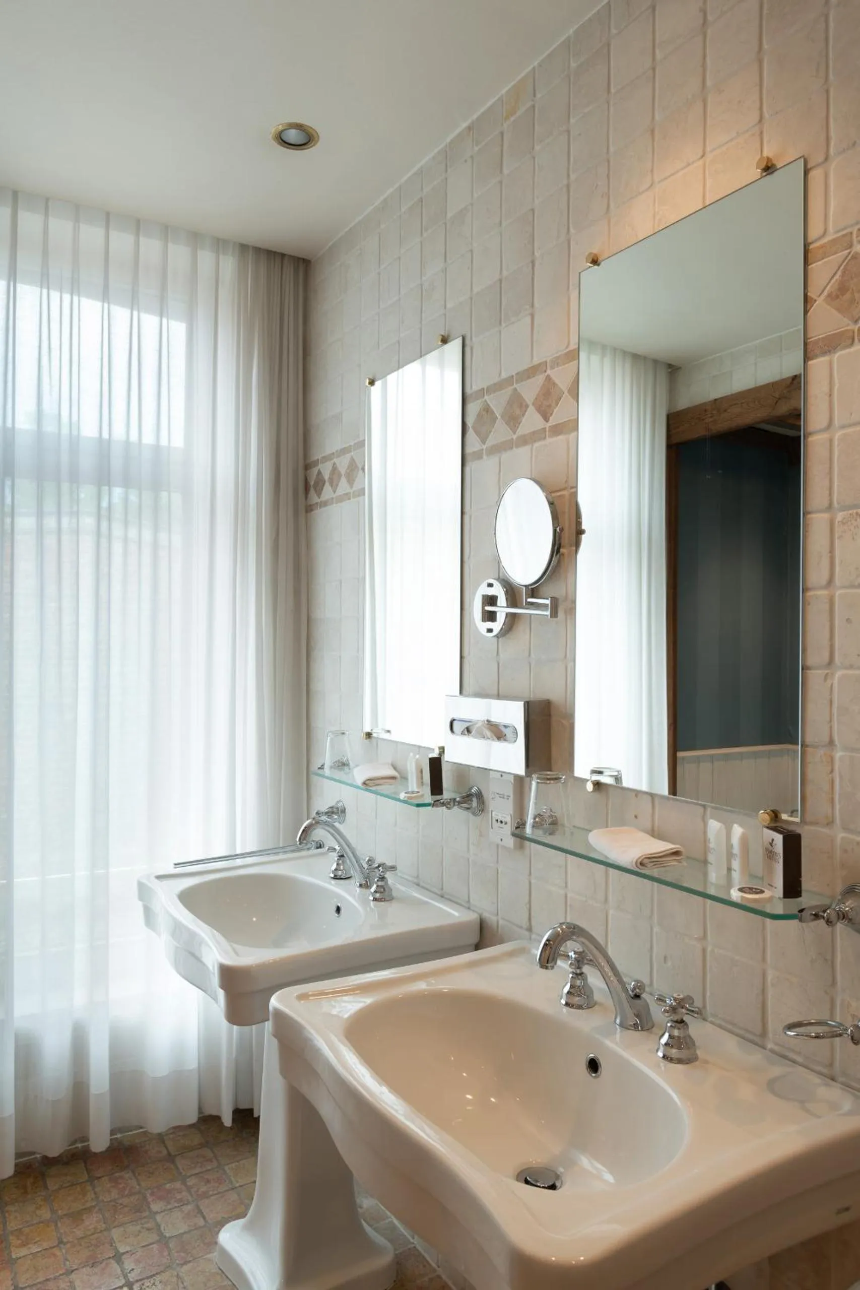 Bathroom in Martin's Relais