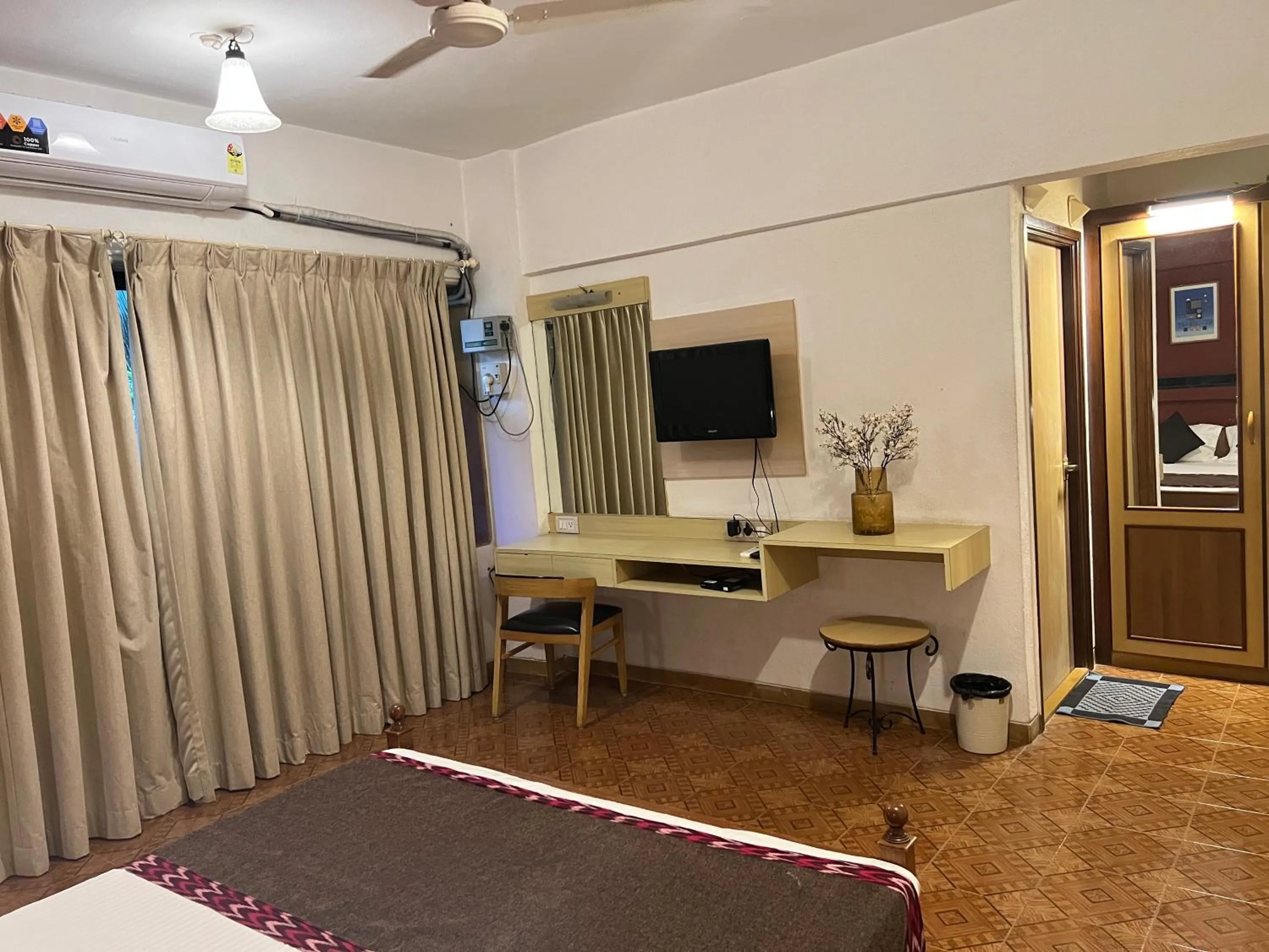 Bedroom, Bed in Konkan Crown Resort & Club
