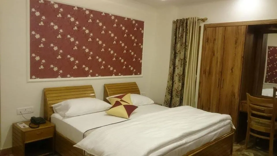 Bedroom in The Golden Peak, Hotel