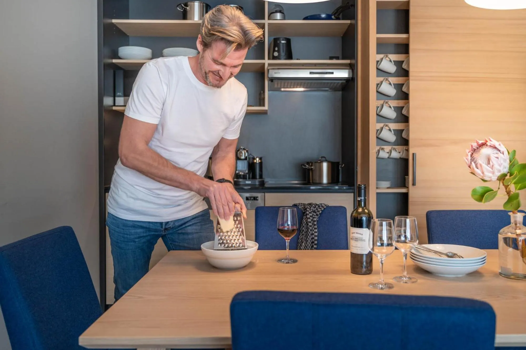 Kitchen or kitchenette in Sporthotel Chalet