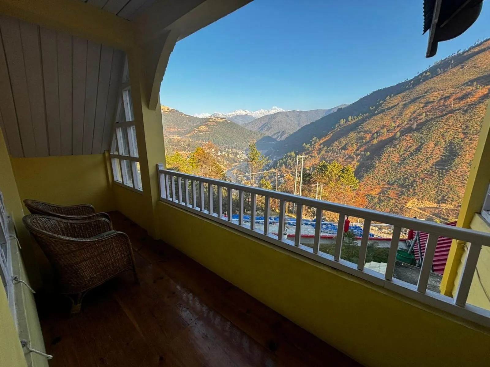 Balcony/Terrace in Pemaling Lords Inn Dirang