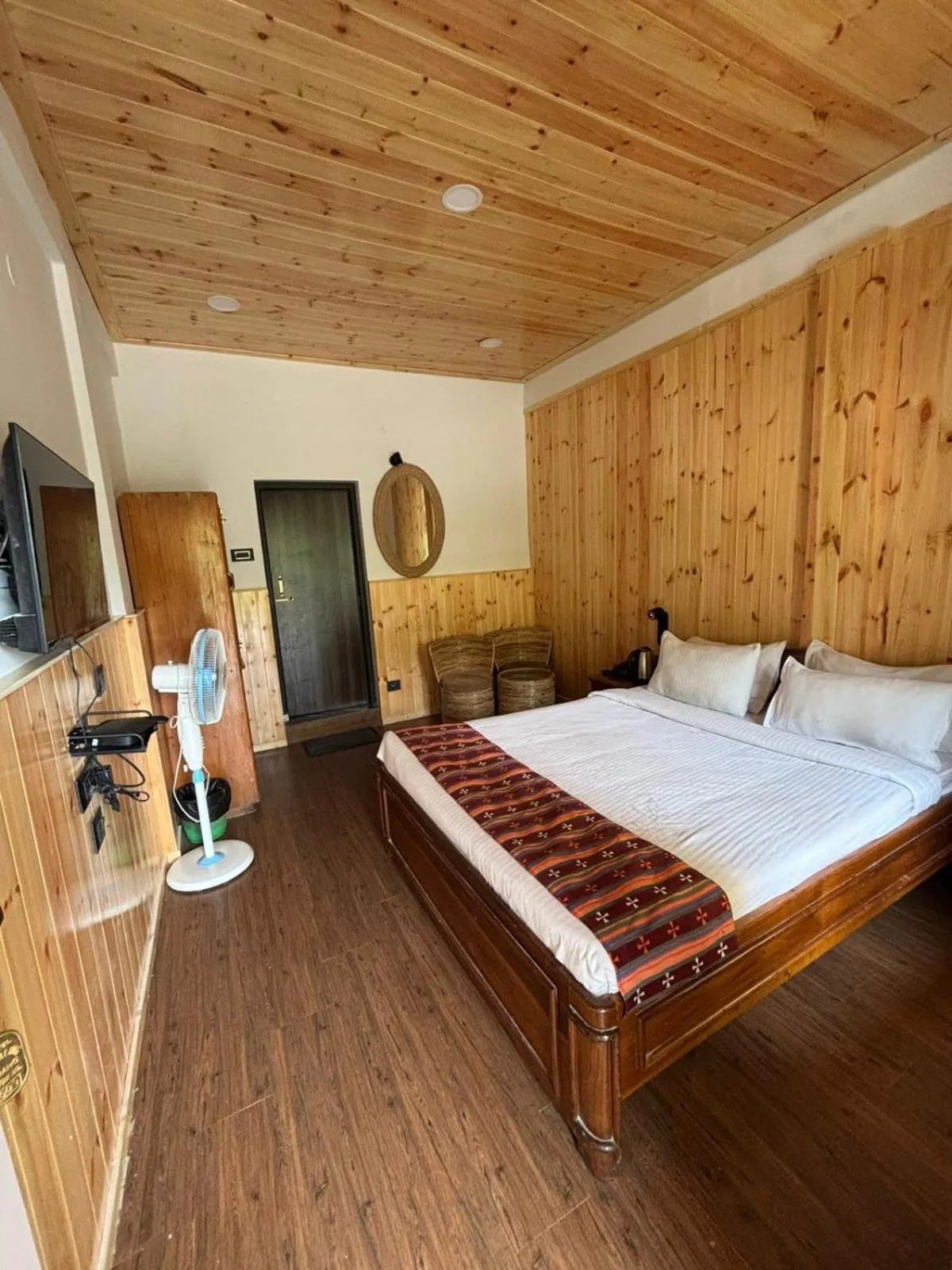 Bedroom, Bed in Pemaling Lords Inn Dirang