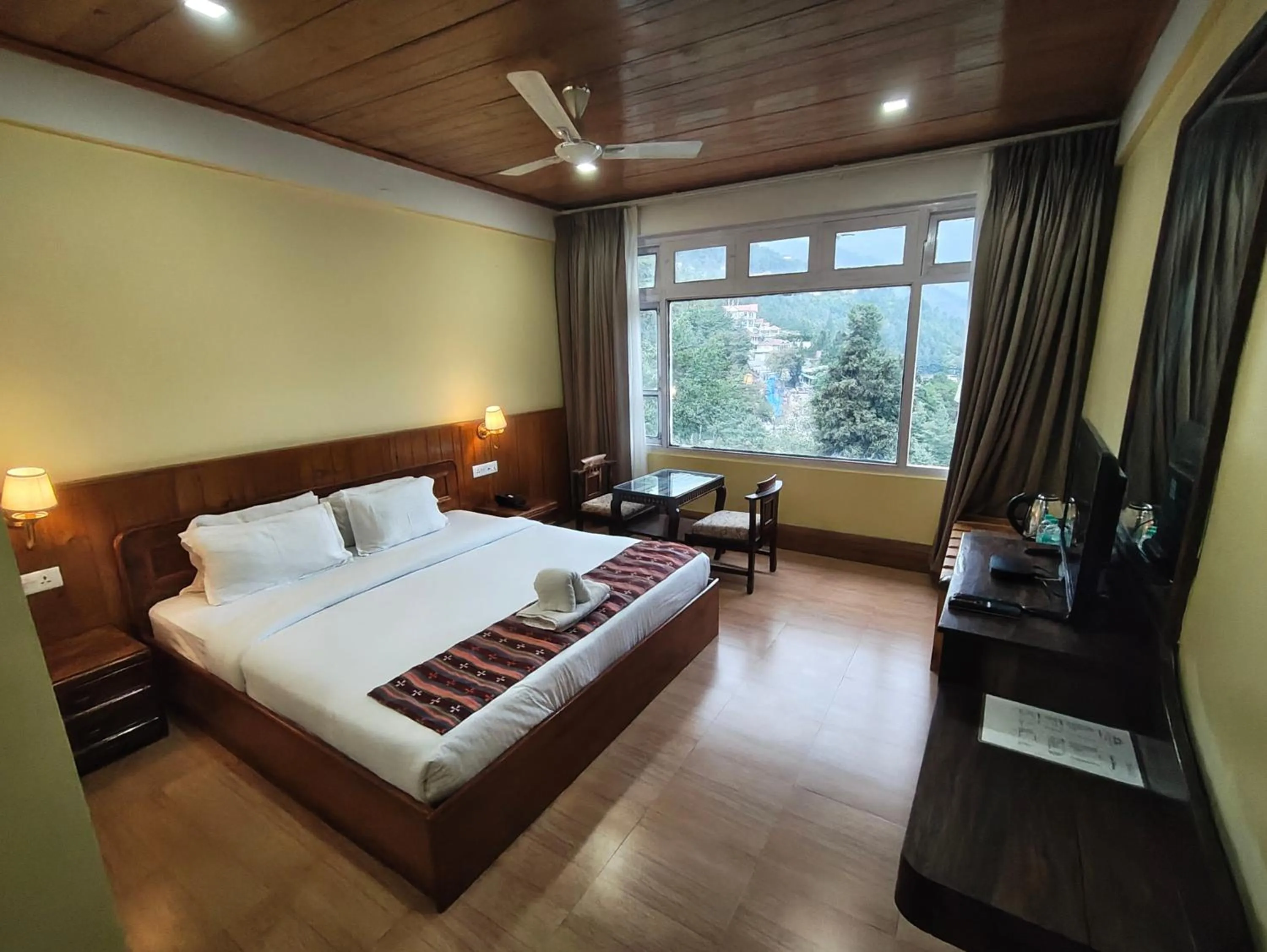 Bed in Pemaling Lords Inn Dirang