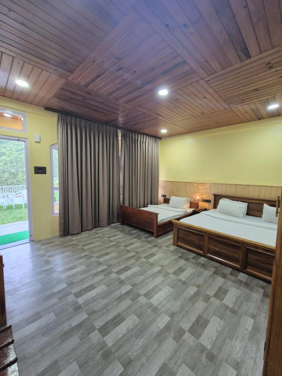 Bed in Pemaling Lords Inn Dirang