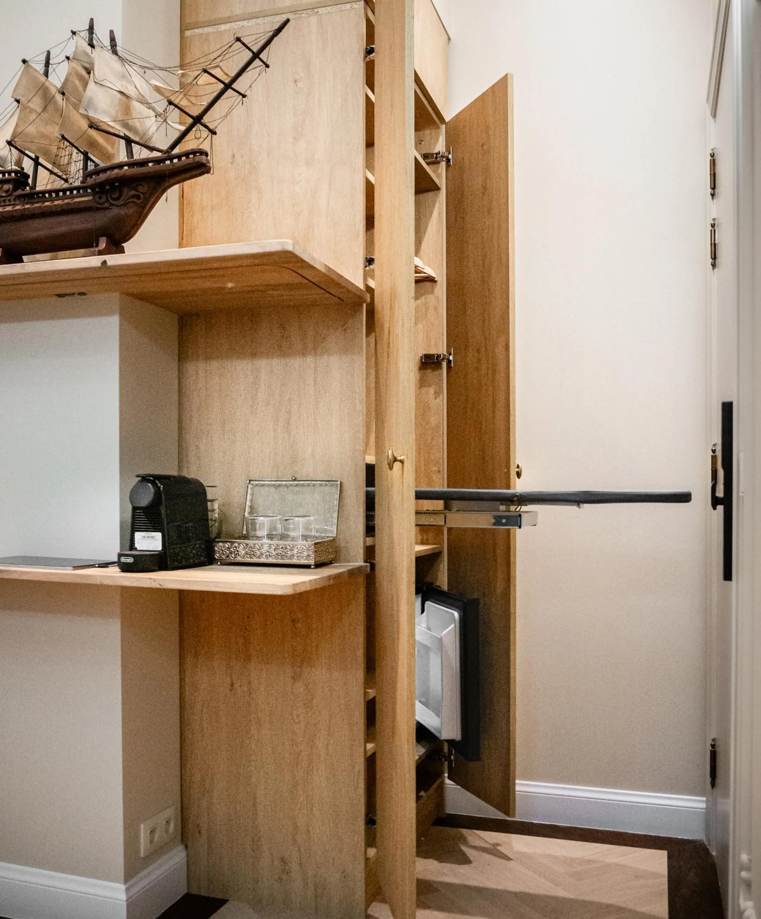 minibar in Hotel Leopold