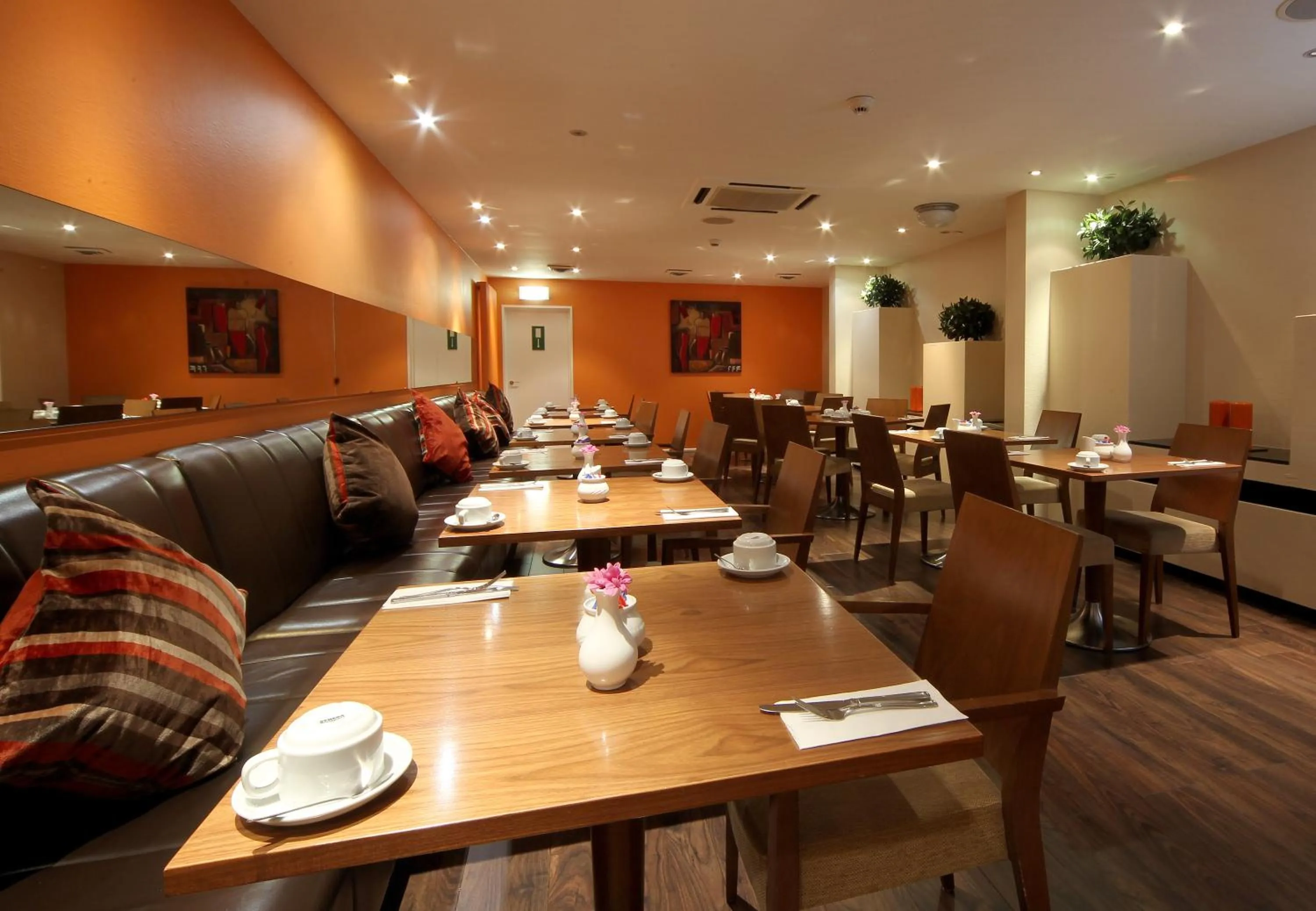 Restaurant/places to eat in Gresham Belson Hotel Brussels