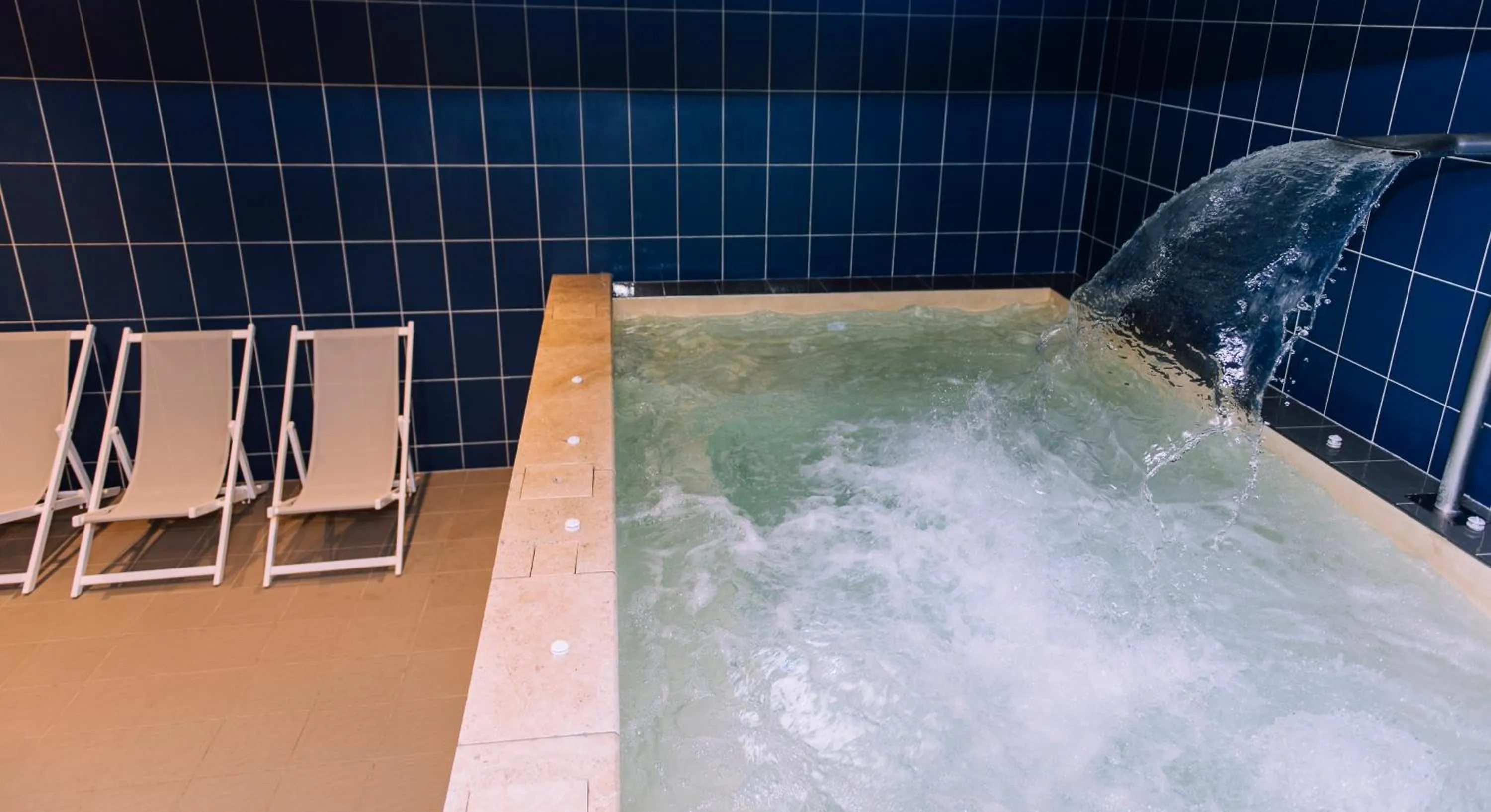 Hot Tub in Villages Clubs du Soleil - MARSEILLE