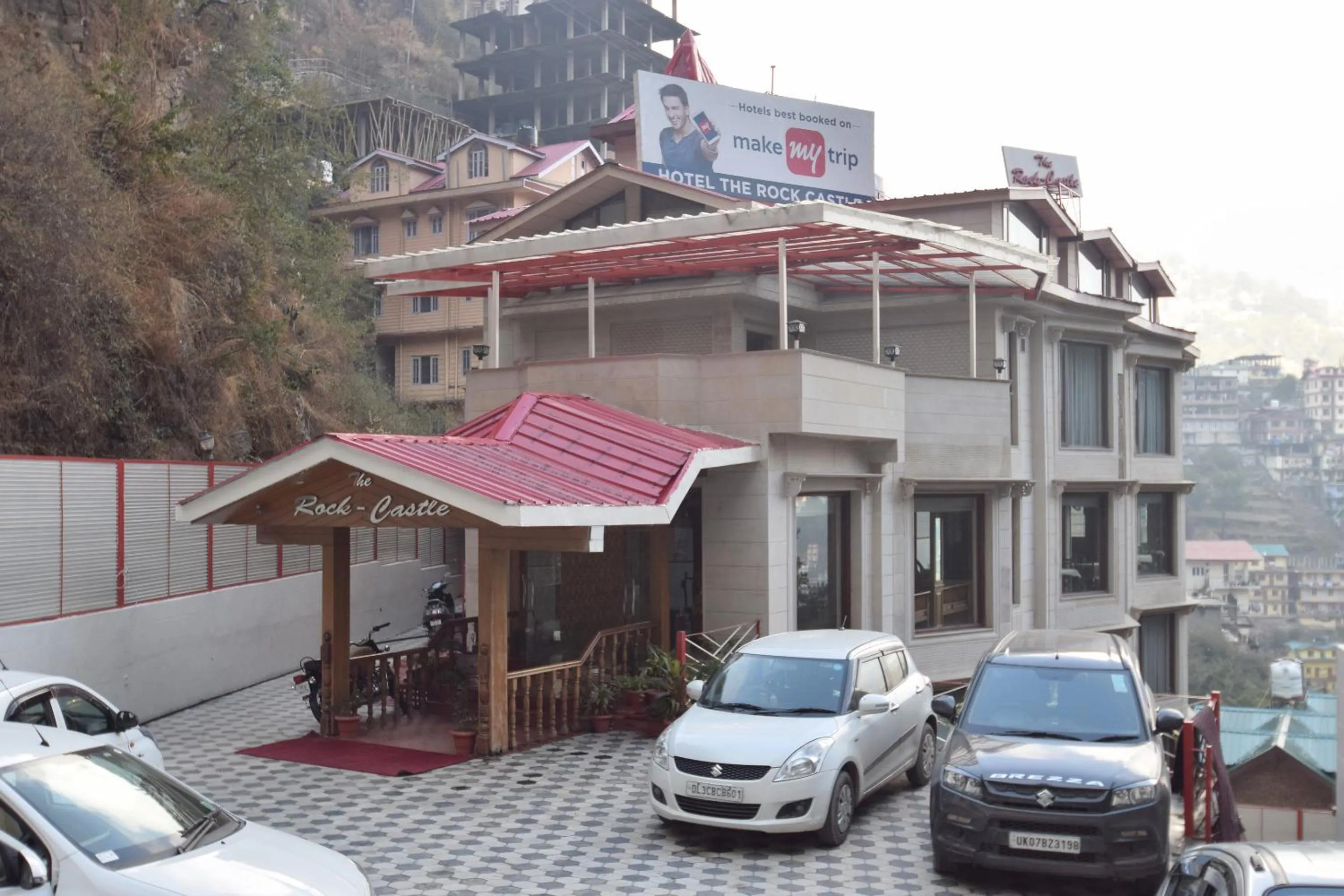 Facade/entrance in Rock Castle By DLS Hotels