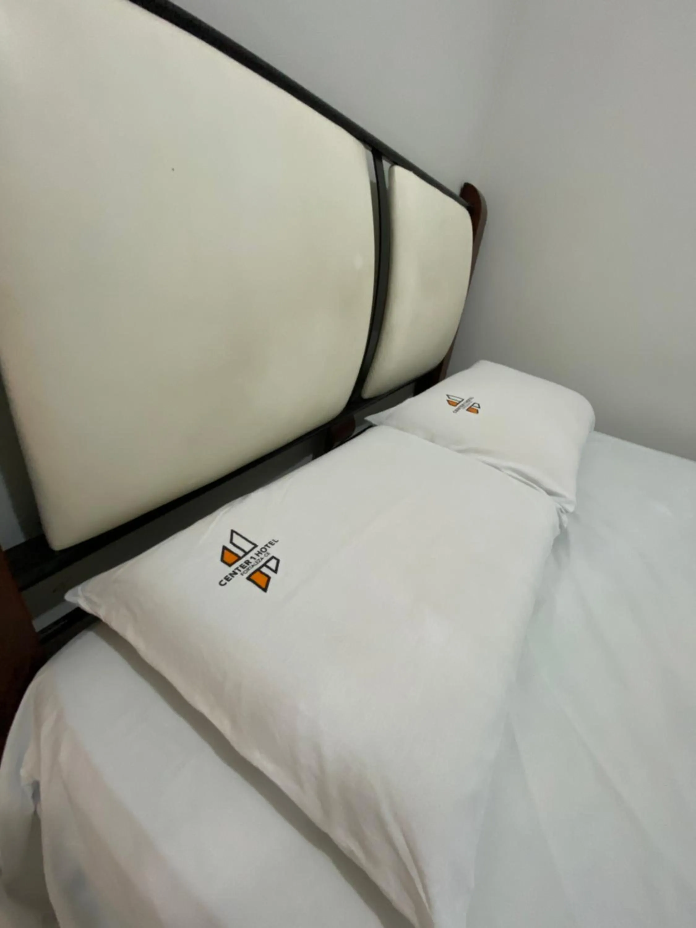 Bedroom, Bed in Center 1 Hotel