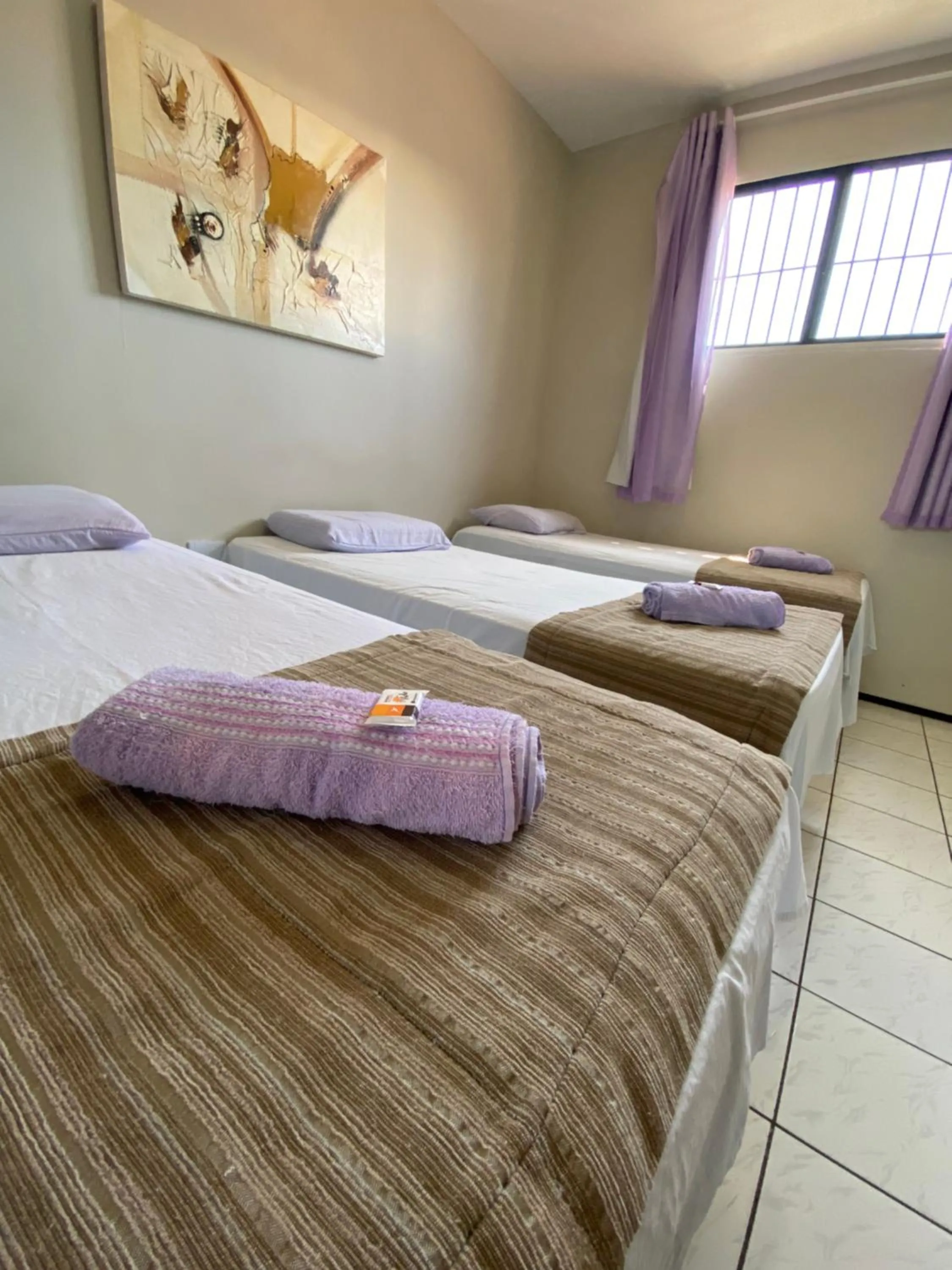 Bedroom, Bed in Center 1 Hotel