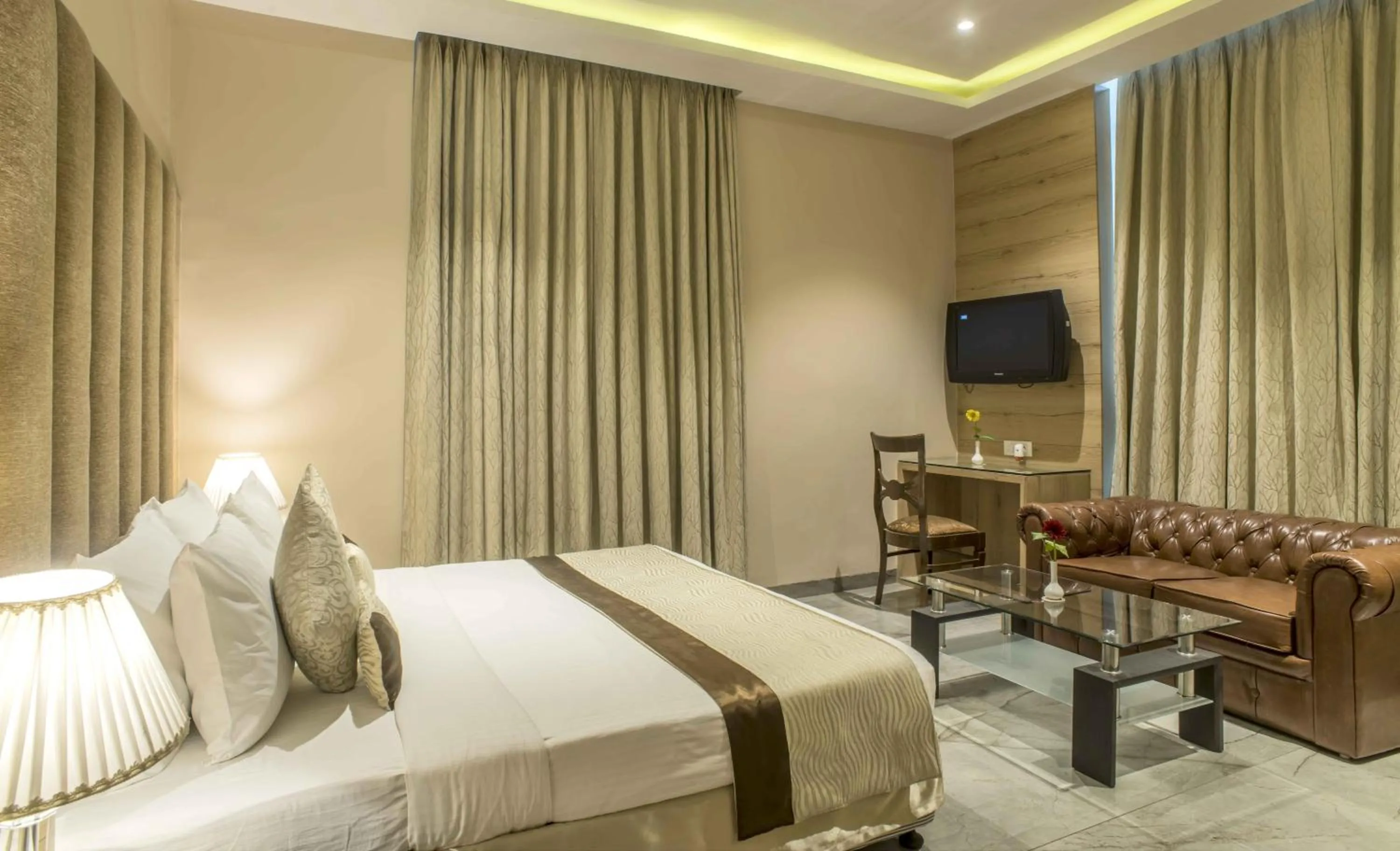 Bedroom, Bed in The Citi Residenci Hotel - Durgapur