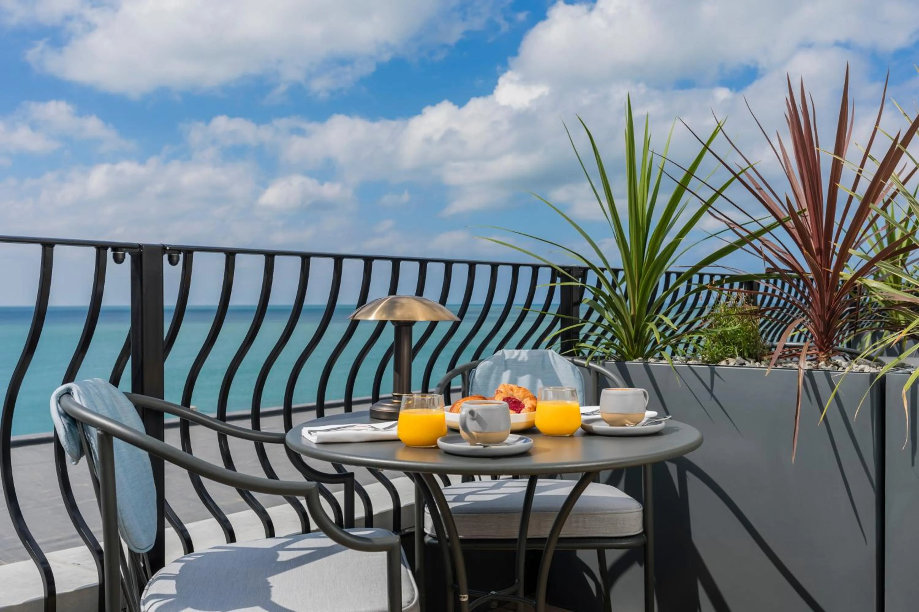 Day in The White Horses by Everly Hotels Collection