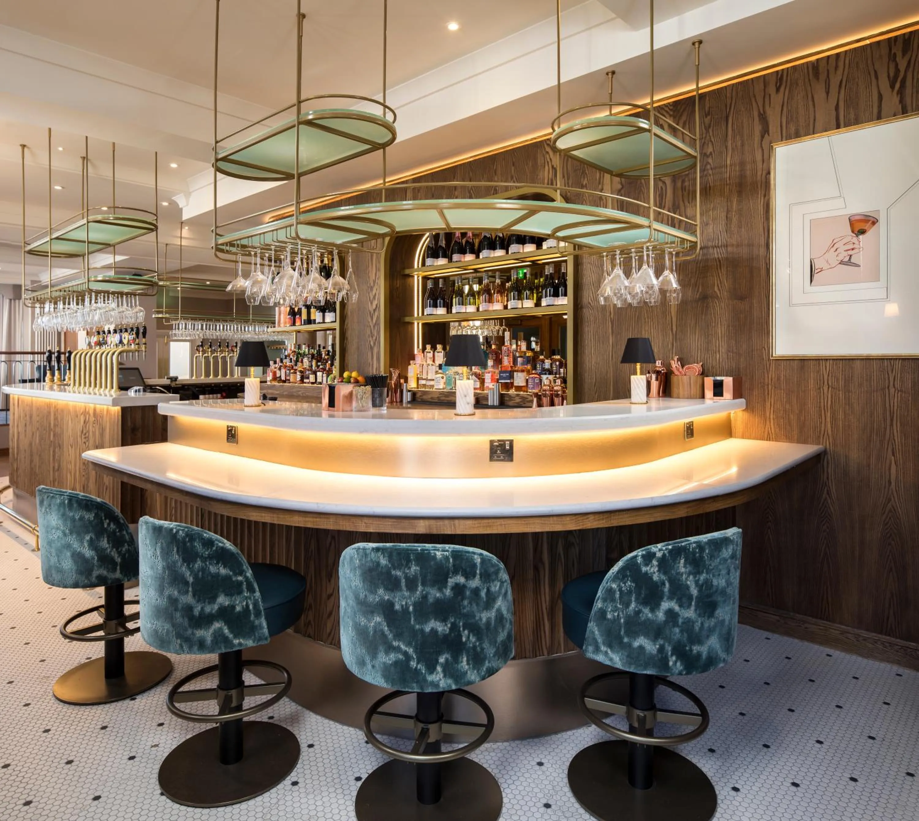 Lounge or bar in The White Horses by Everly Hotels Collection