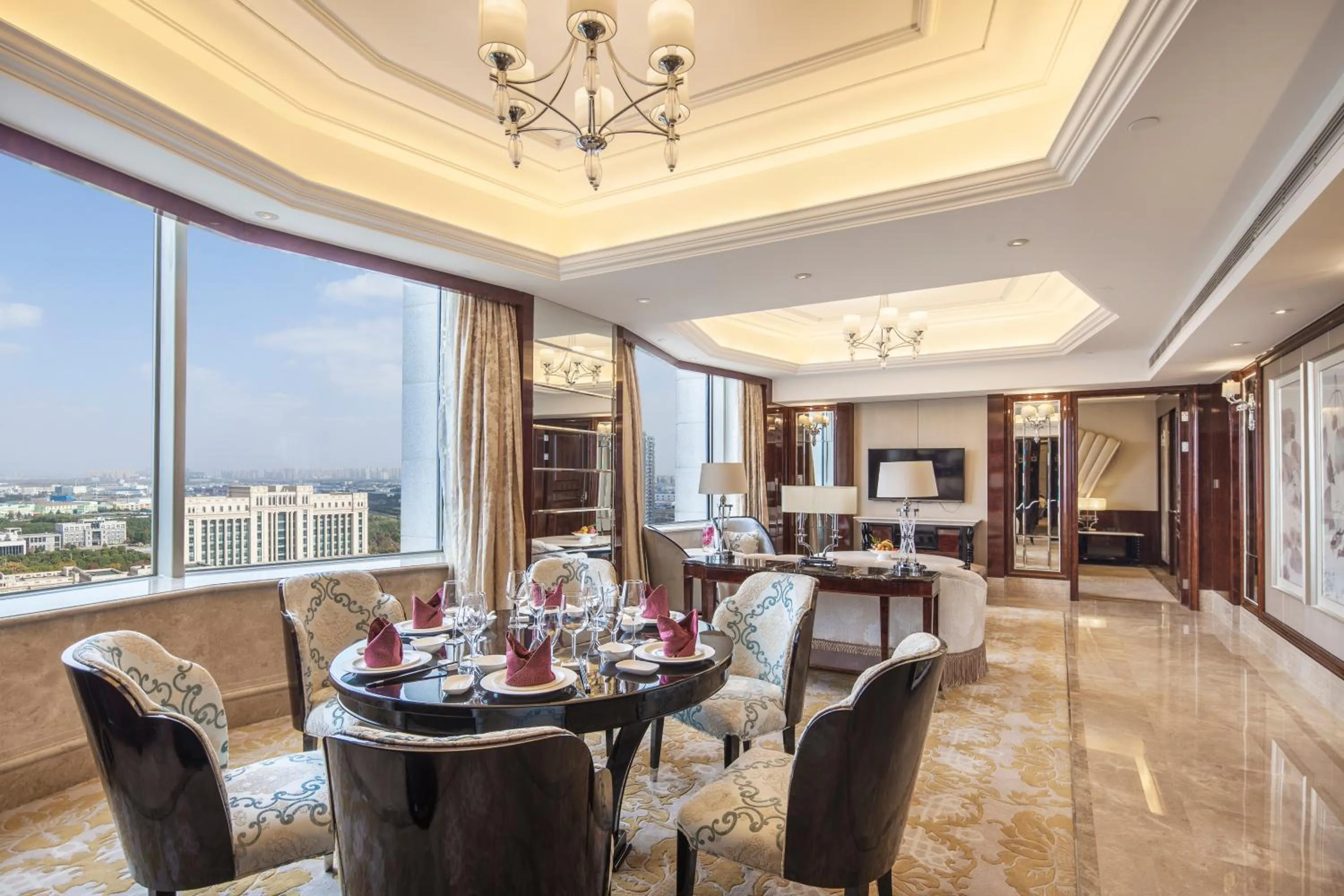 Living room in Ramada Plaza Qiandeng Kunshan