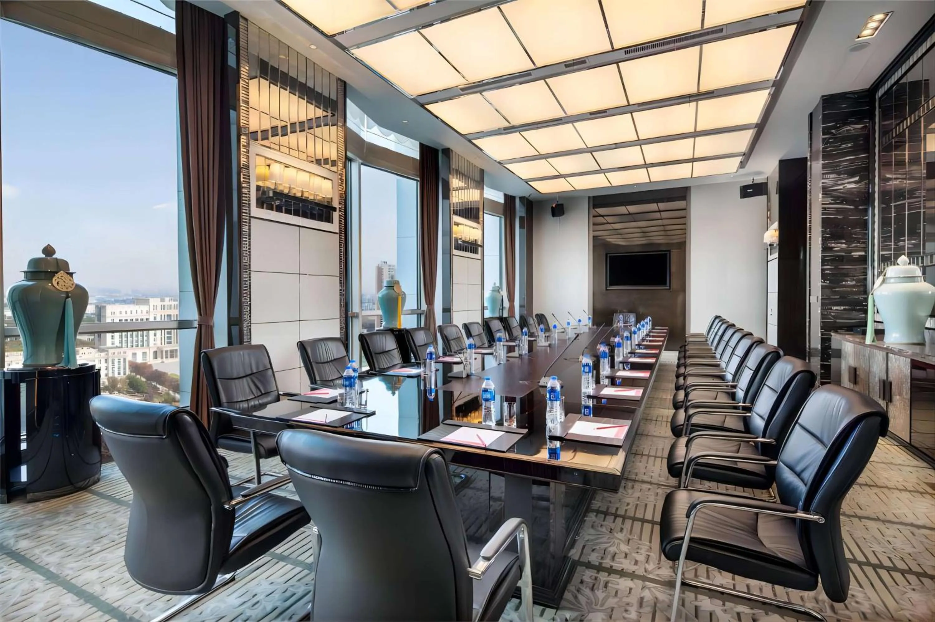 Meeting/conference room in Ramada Plaza Qiandeng Kunshan