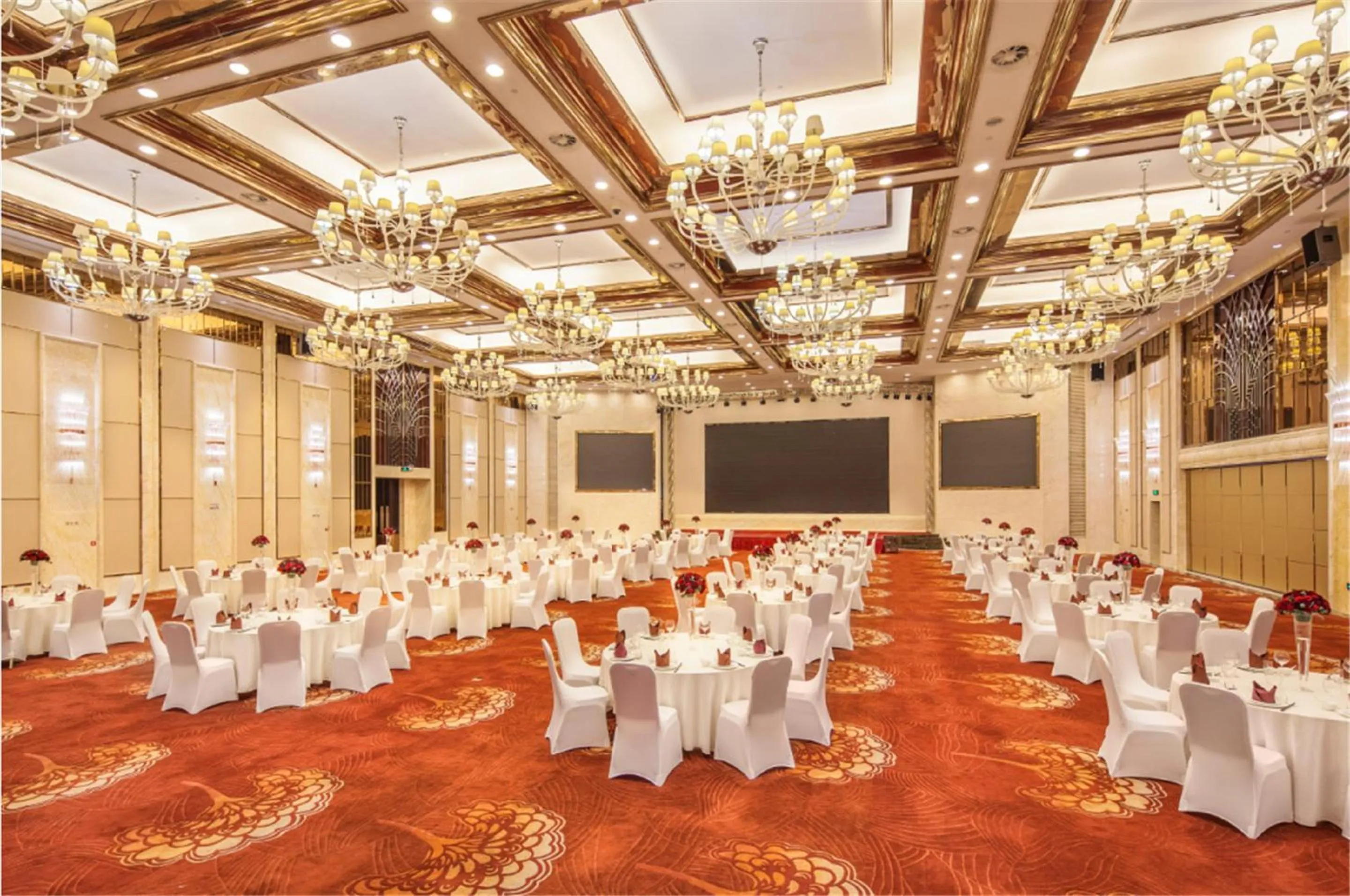 Restaurant/places to eat in Ramada Plaza Qiandeng Kunshan