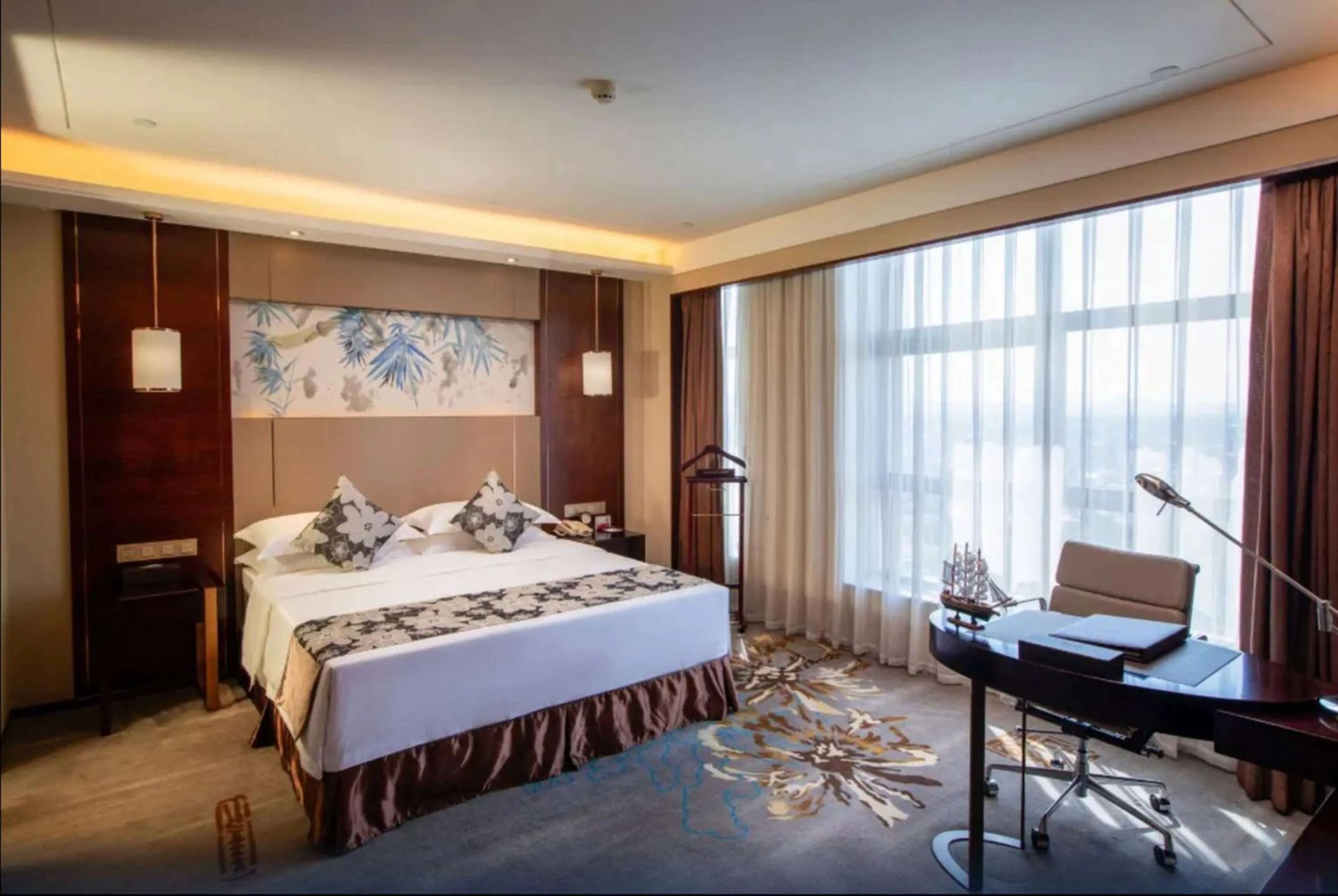 Photo of the whole room, Bed in Ramada Yiyang Taojiang