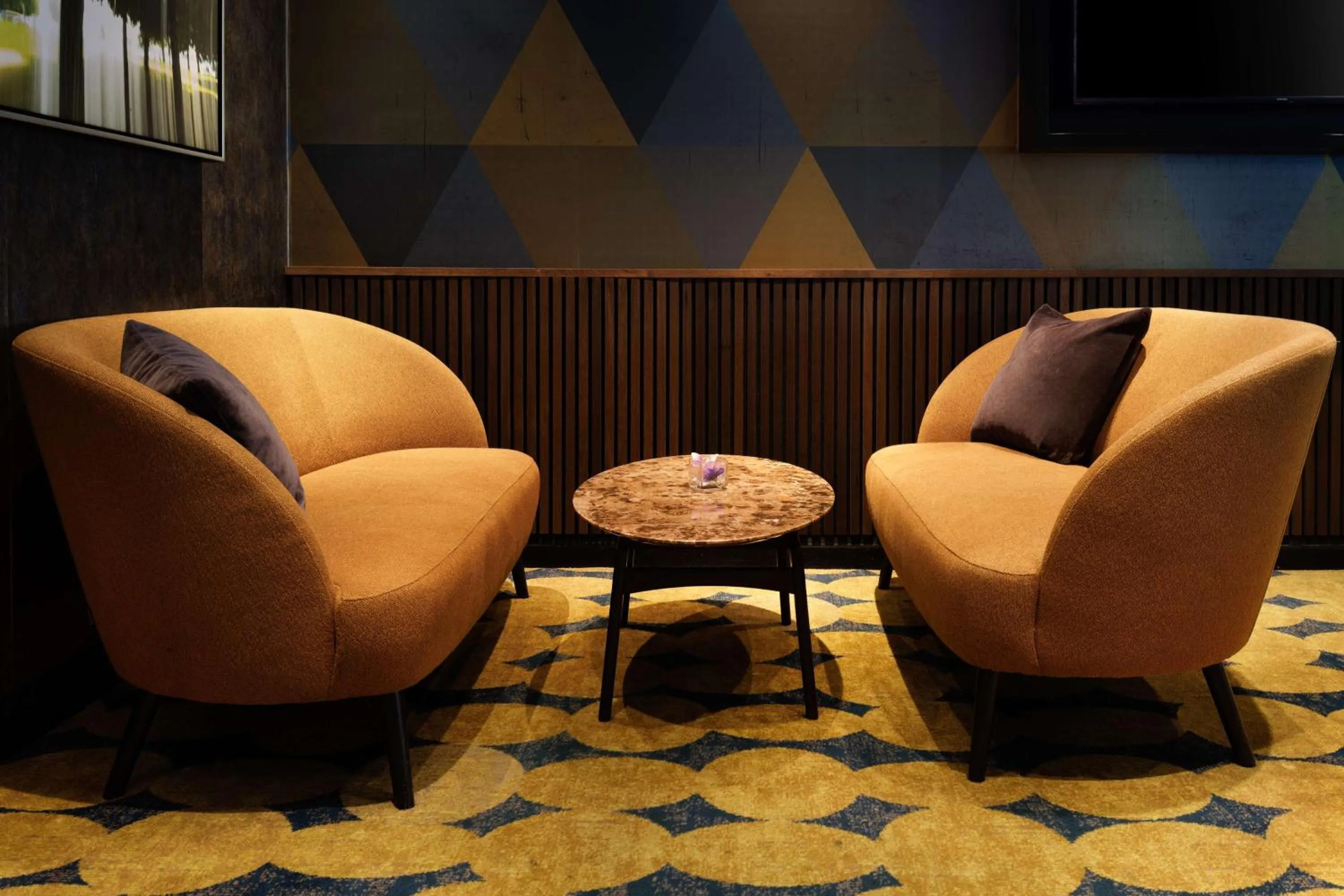 Seating area in DoubleTree by Hilton Woking