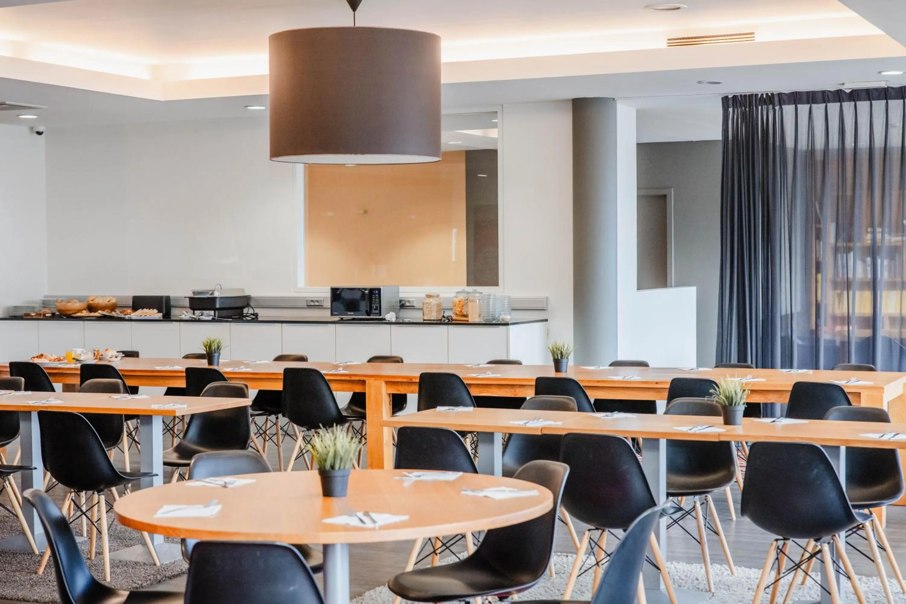 Breakfast in Hotel Corsendonk Viane