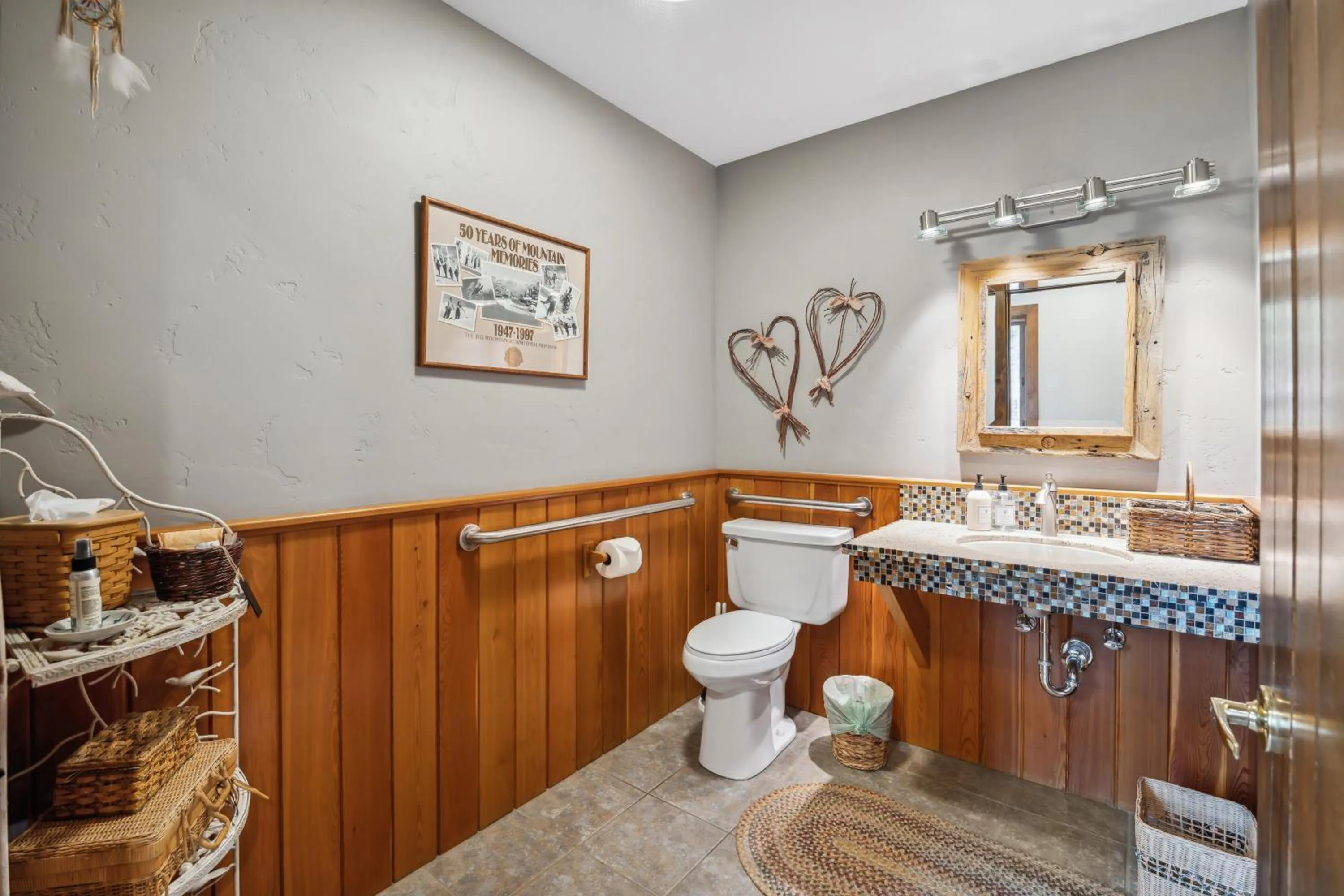 Bathroom in Good Medicine Lodge