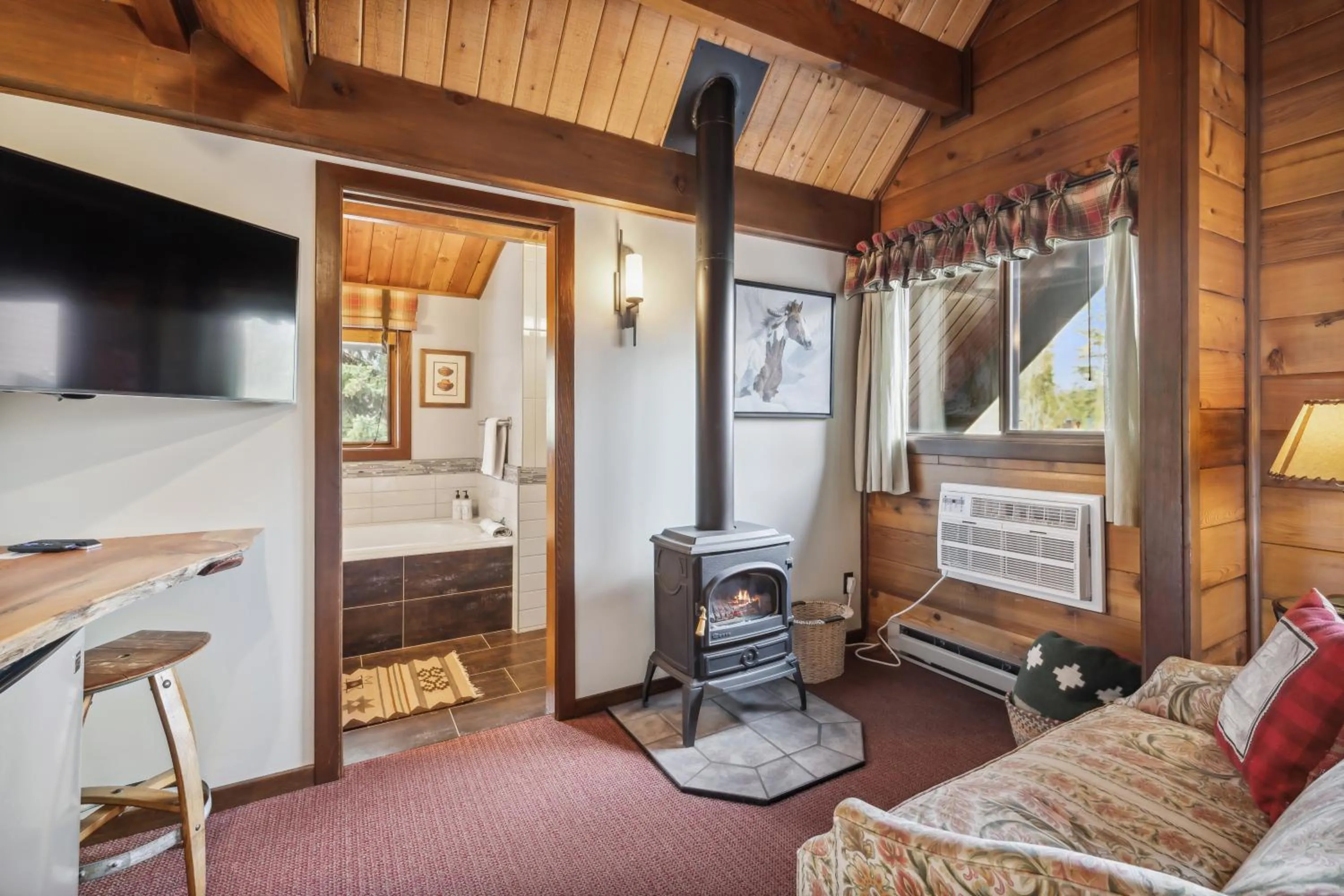 Bed in Good Medicine Lodge