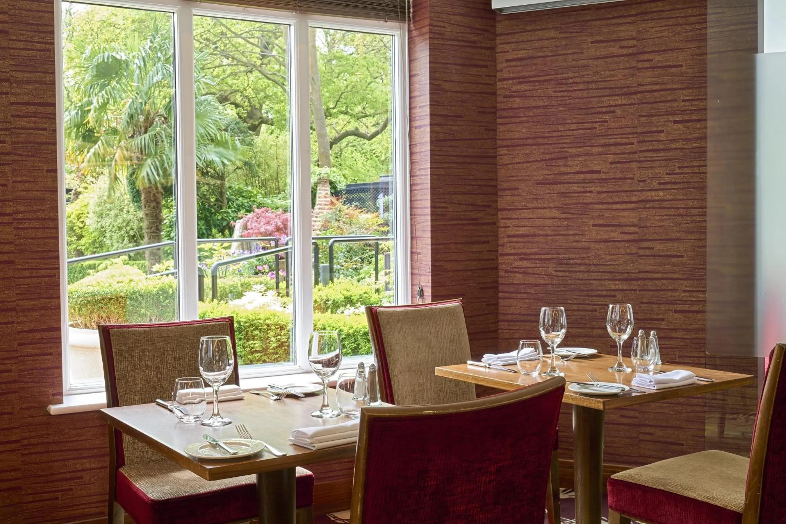 Restaurant/places to eat in The Bull