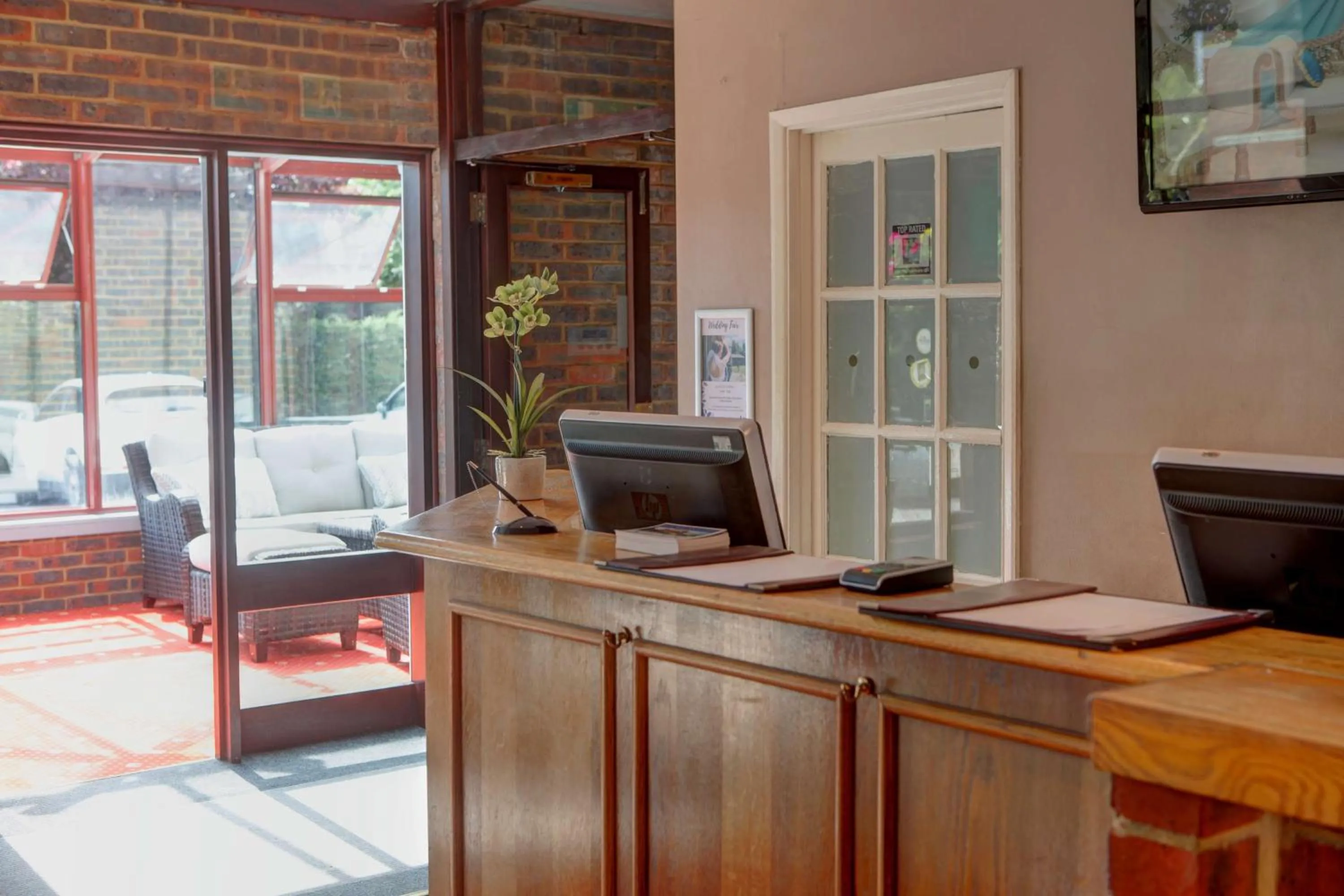 Lobby or reception in The Watermill Hotel, Sure Hotel Collection by Best Western