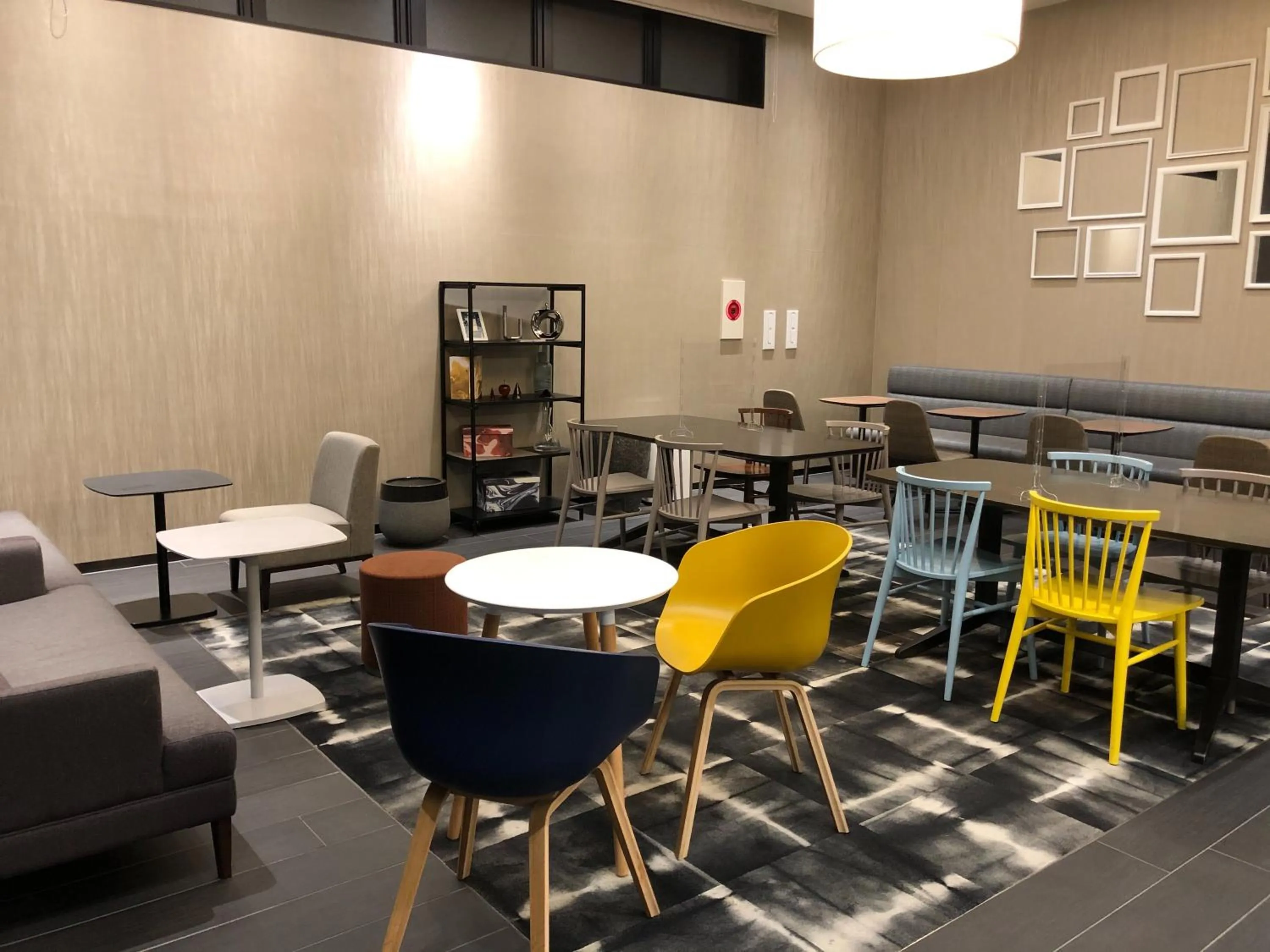 Communal lounge/ TV room in Hotel M's Plus Shijo Omiya