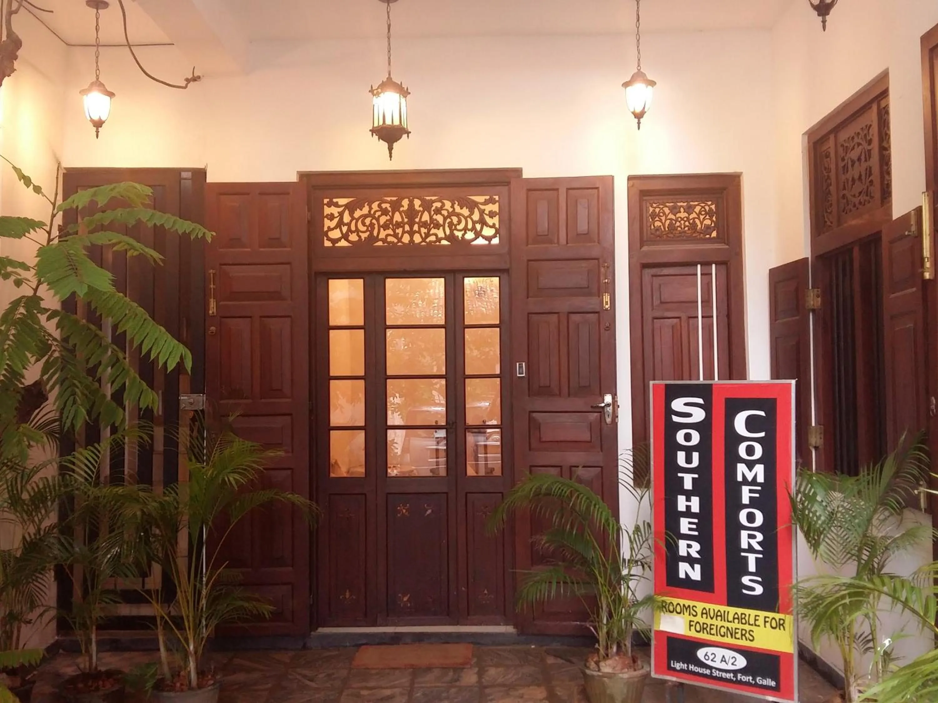 Facade/entrance in Southern Comforts - Galle Fort