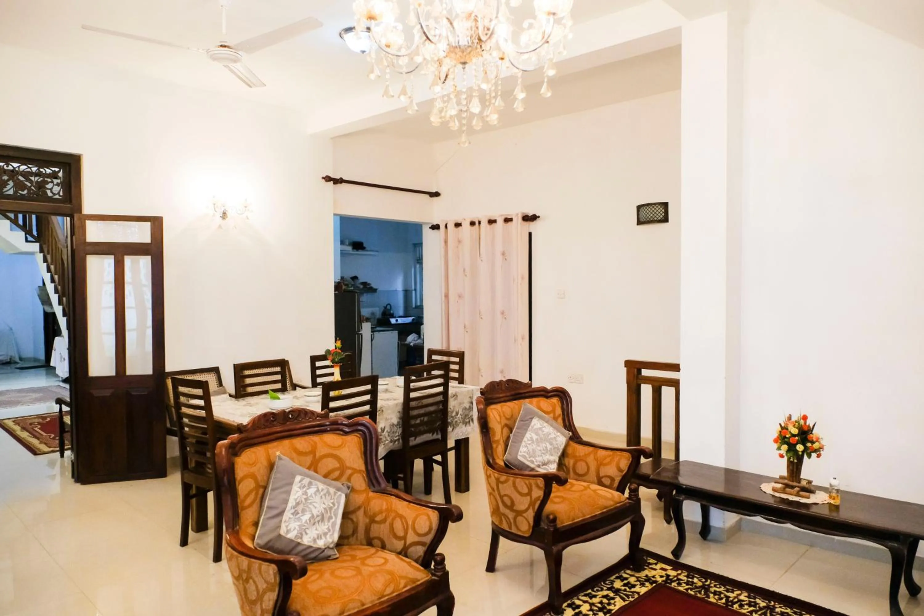 Communal lounge/ TV room in Southern Comforts - Galle Fort