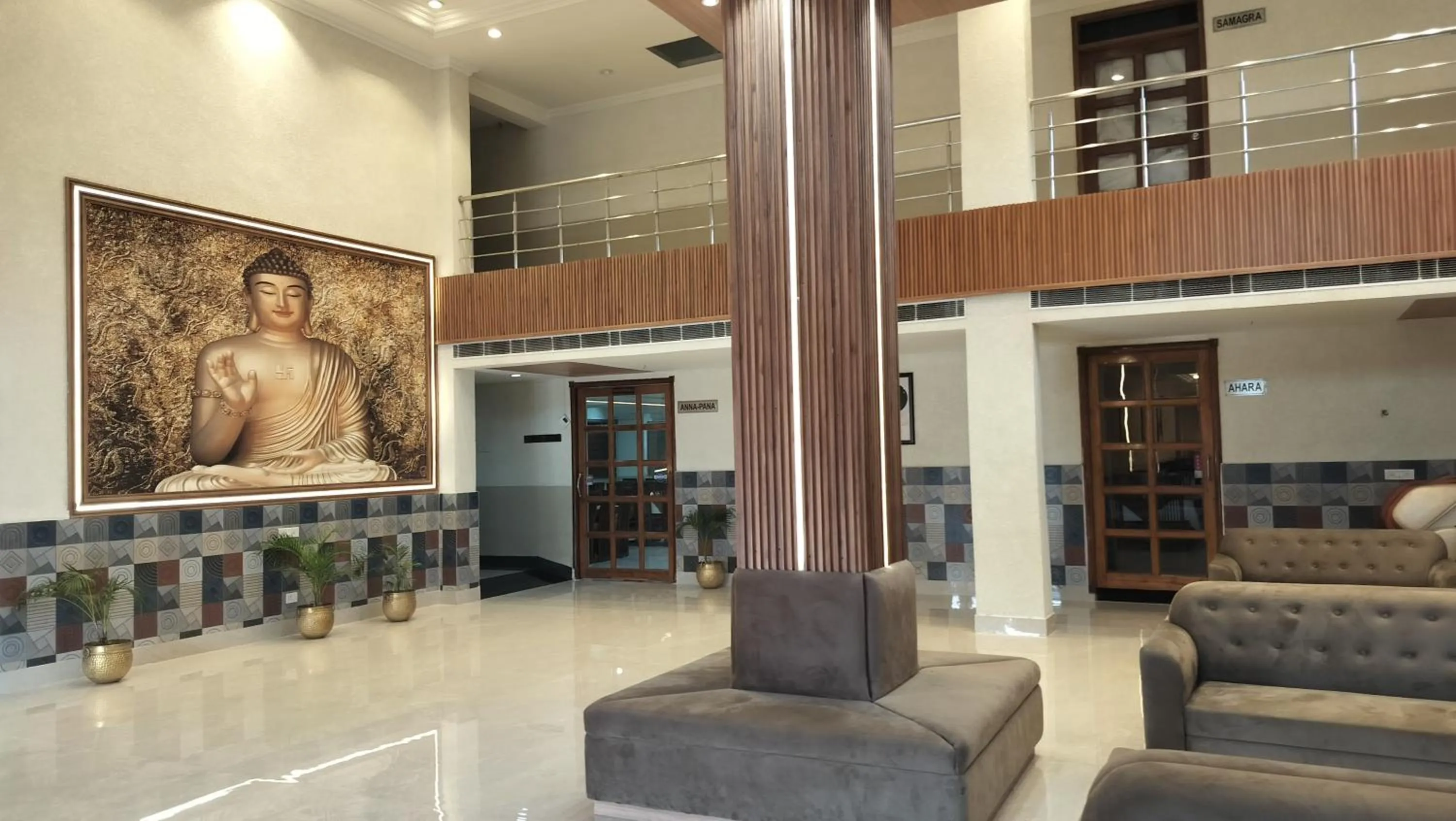 Lobby or reception in The Rajgir Residency
