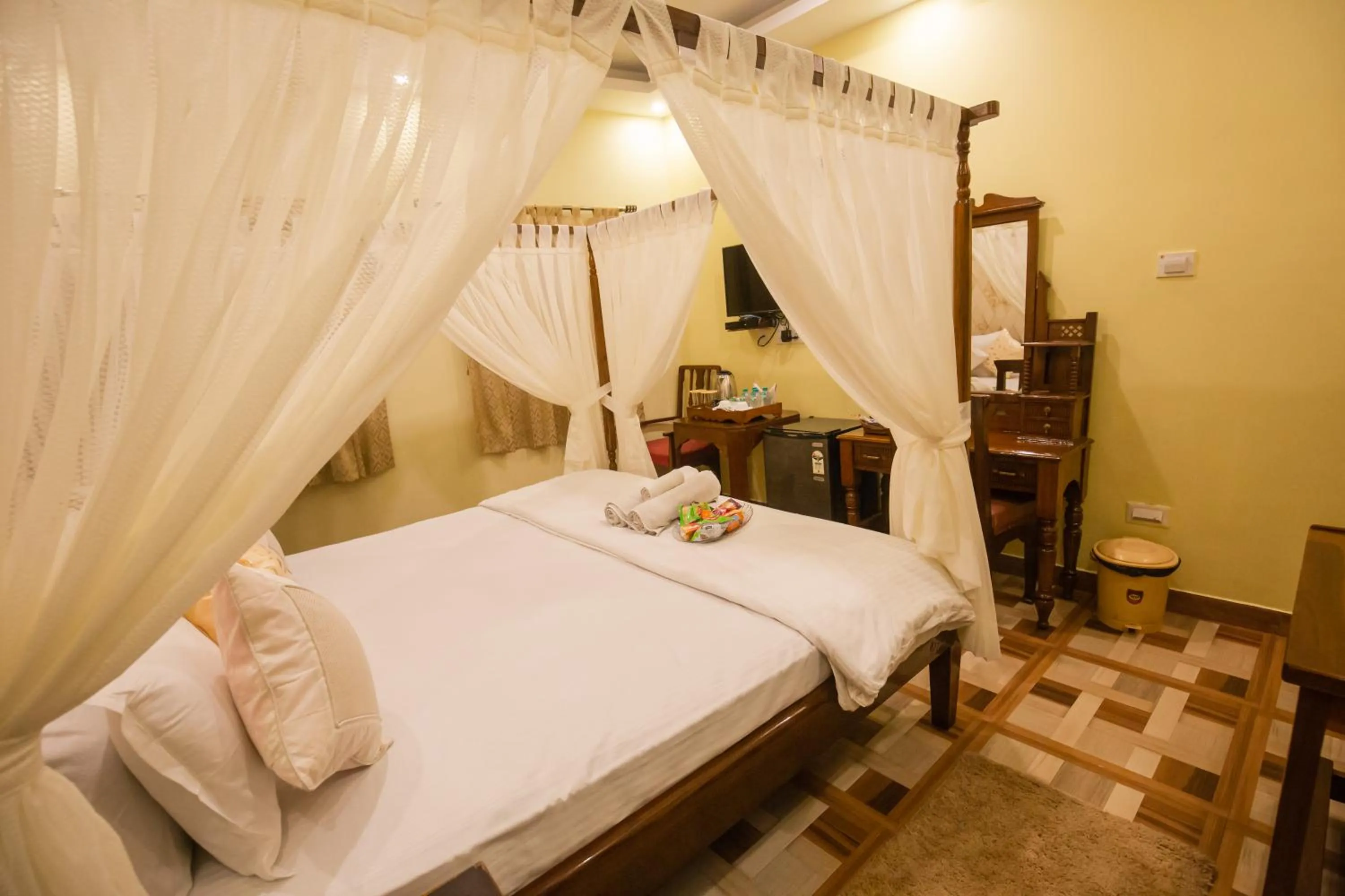 Photo of the whole room, Bed in Hotel Cecil