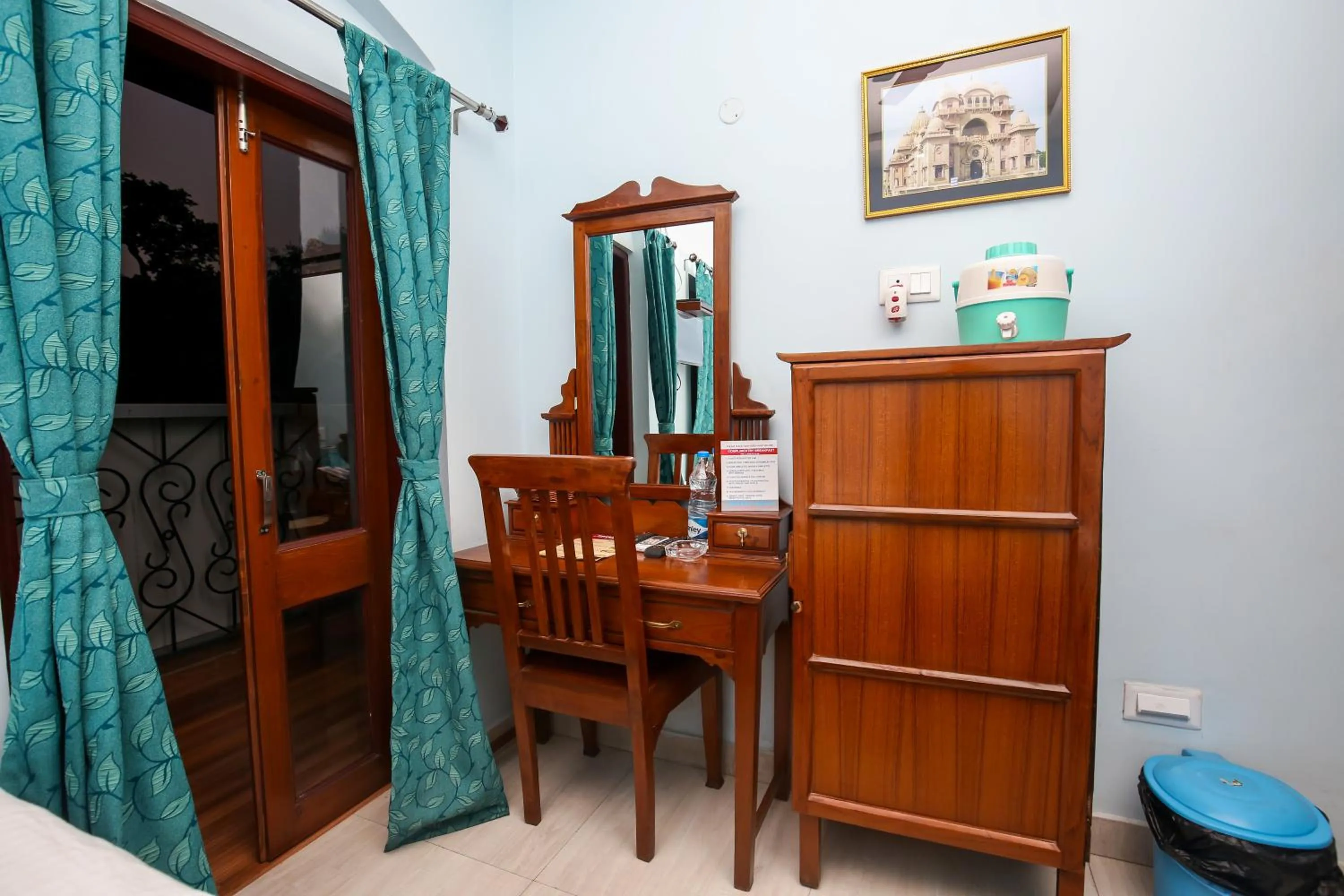 Photo of the whole room, Bed in Hotel Cecil