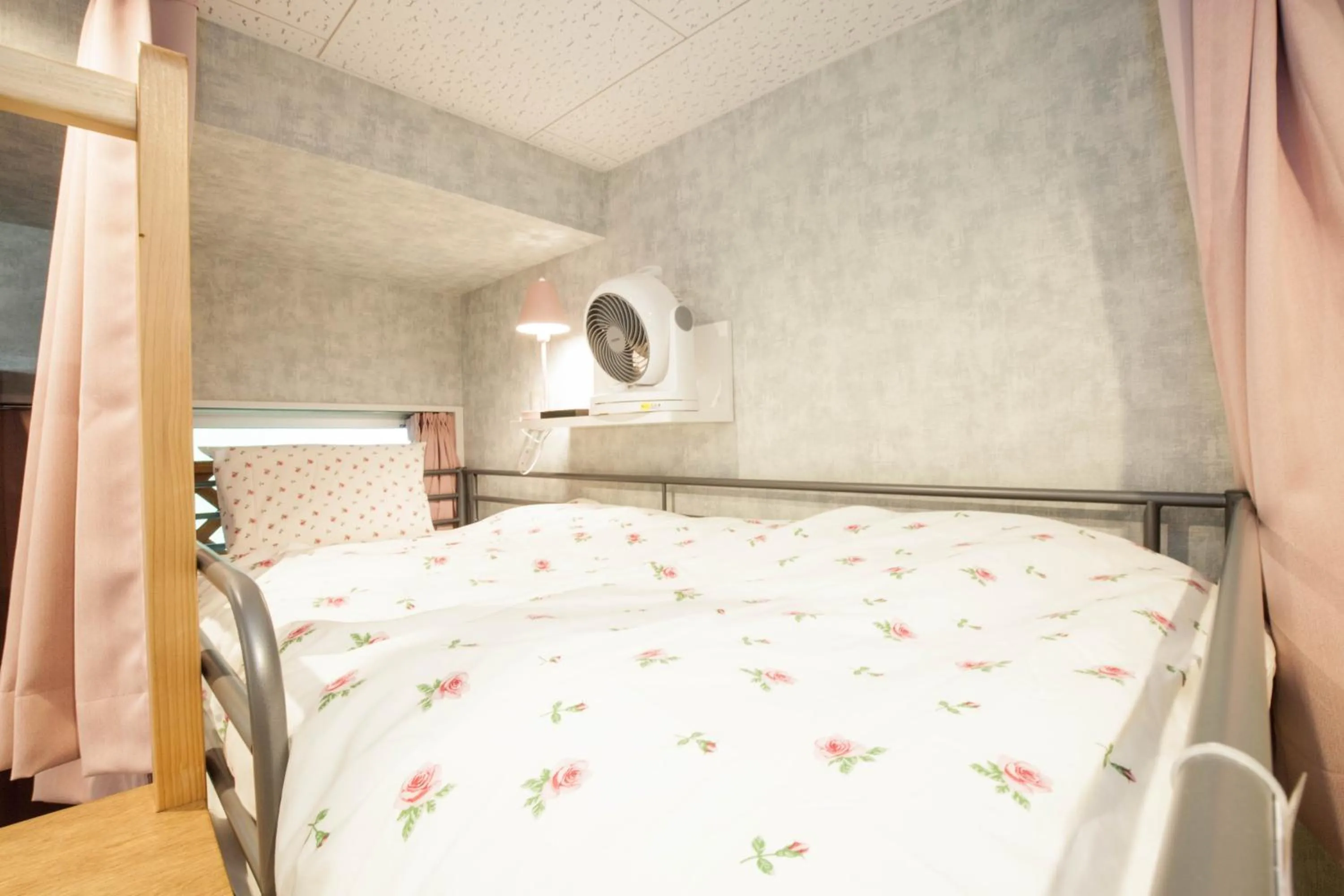 Bed in Akasaka-no Sato (Female Only)