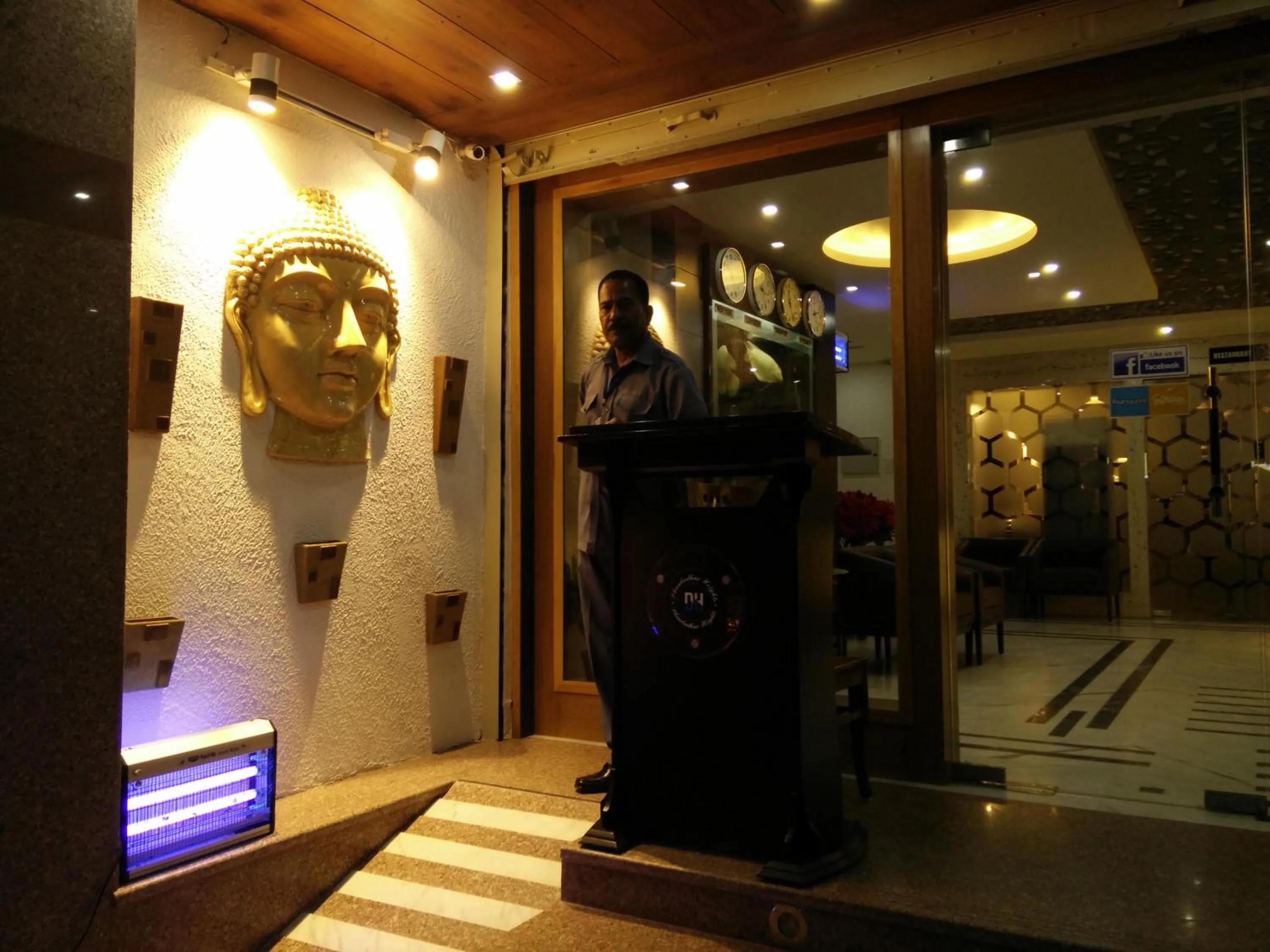 Facade/entrance in Hotel DH