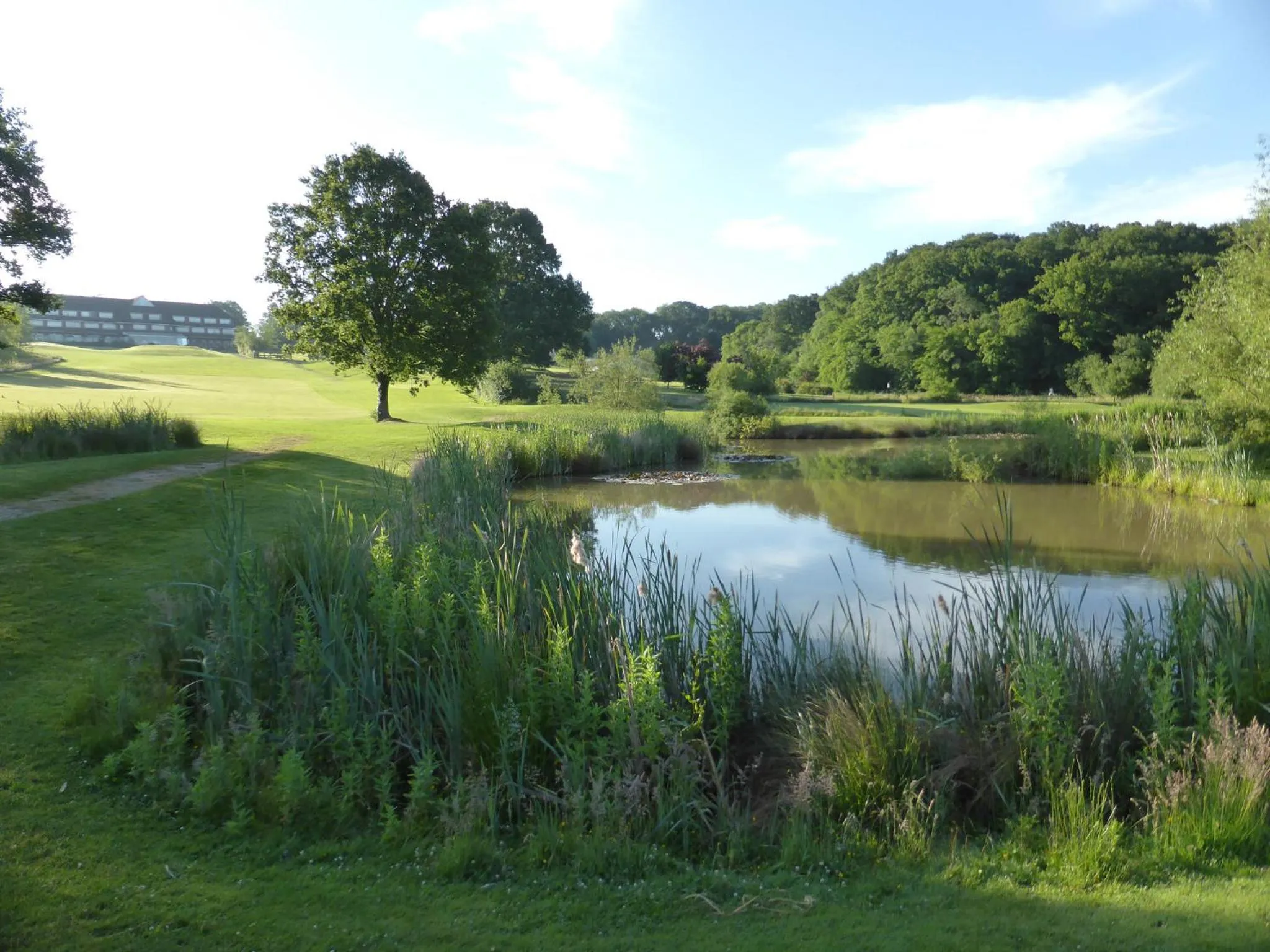 London Beach Country Hotel & Golf Club