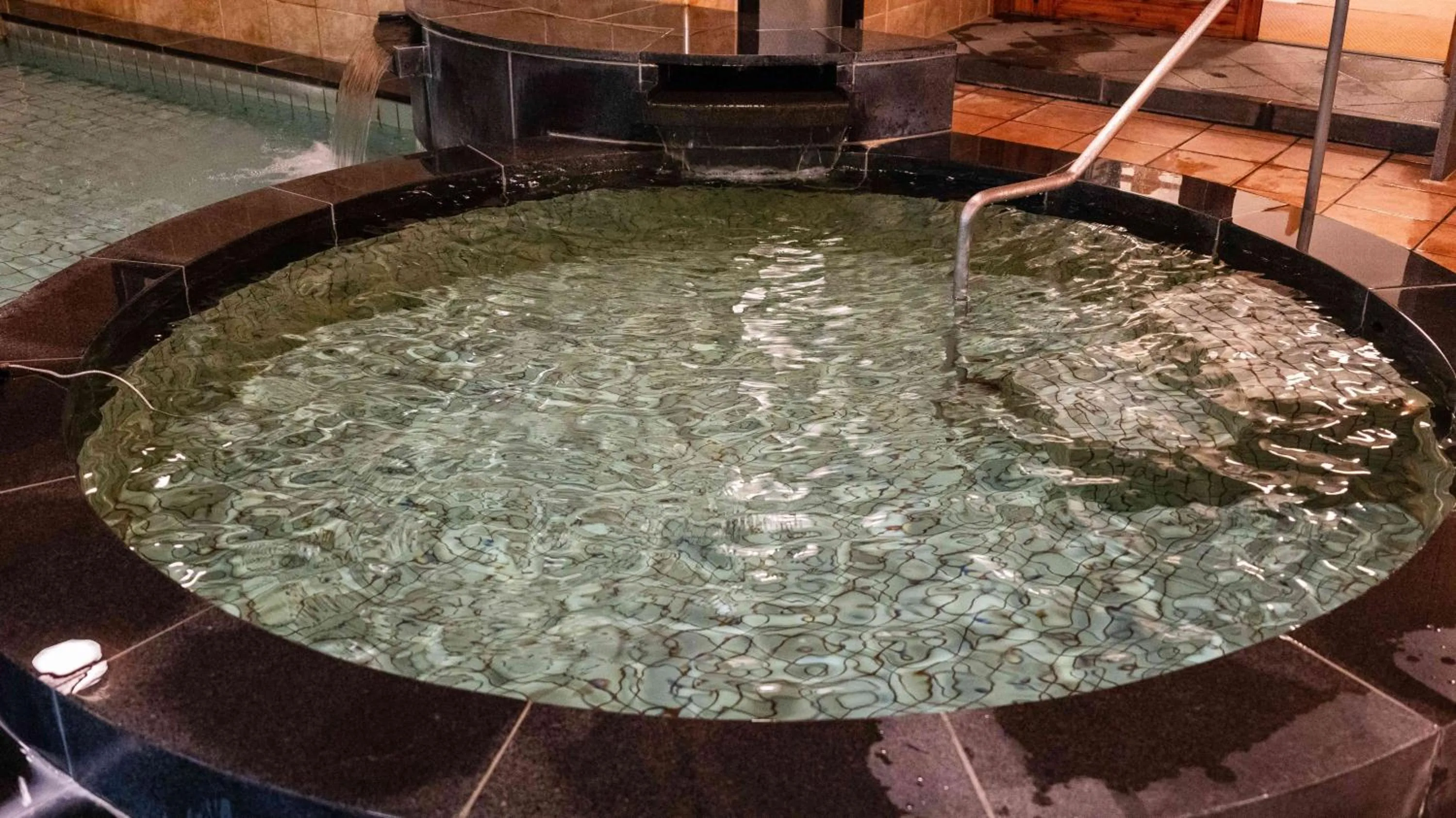 Hot Spring Bath in Motosu Phoenix Hotel